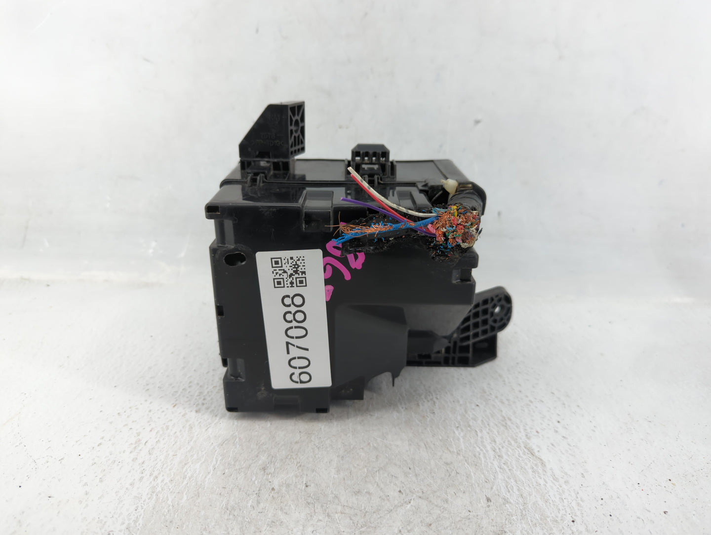 2014 Mitsubishi Mirage Fusebox Fuse Box Panel Relay Module P/N:>PP-TD10< 7577 Fits OEM Used Auto Parts - Oemusedautoparts1.c