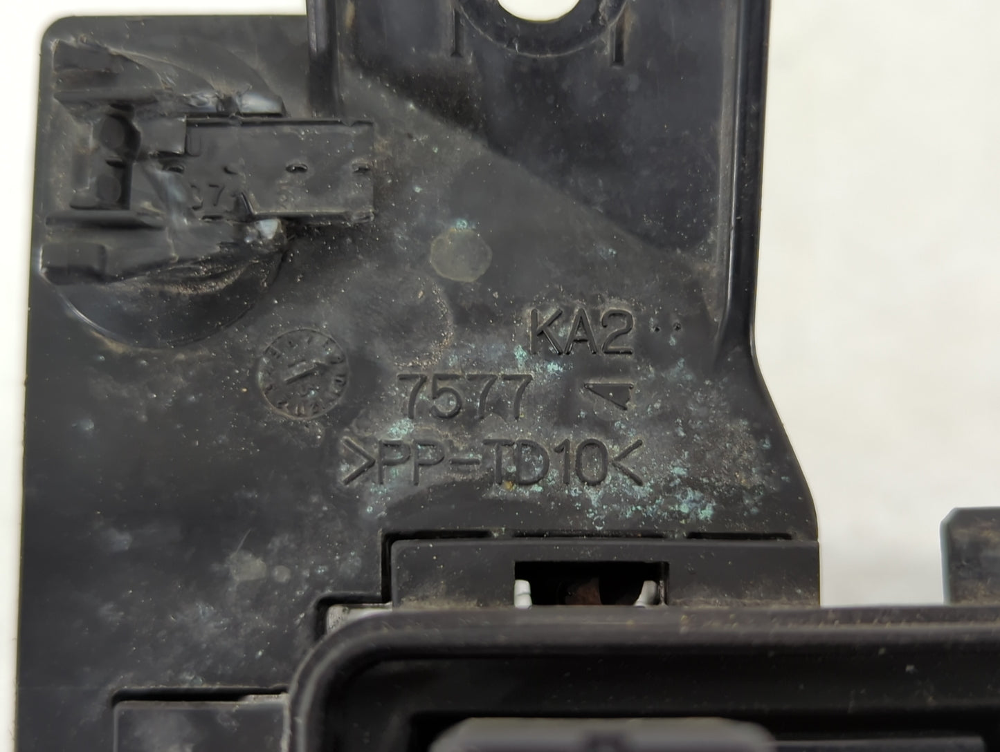 2014 Mitsubishi Mirage Fusebox Fuse Box Panel Relay Module P/N:PP-TD10 7577 Fits OEM Used Auto Parts - Oemusedautoparts1.com