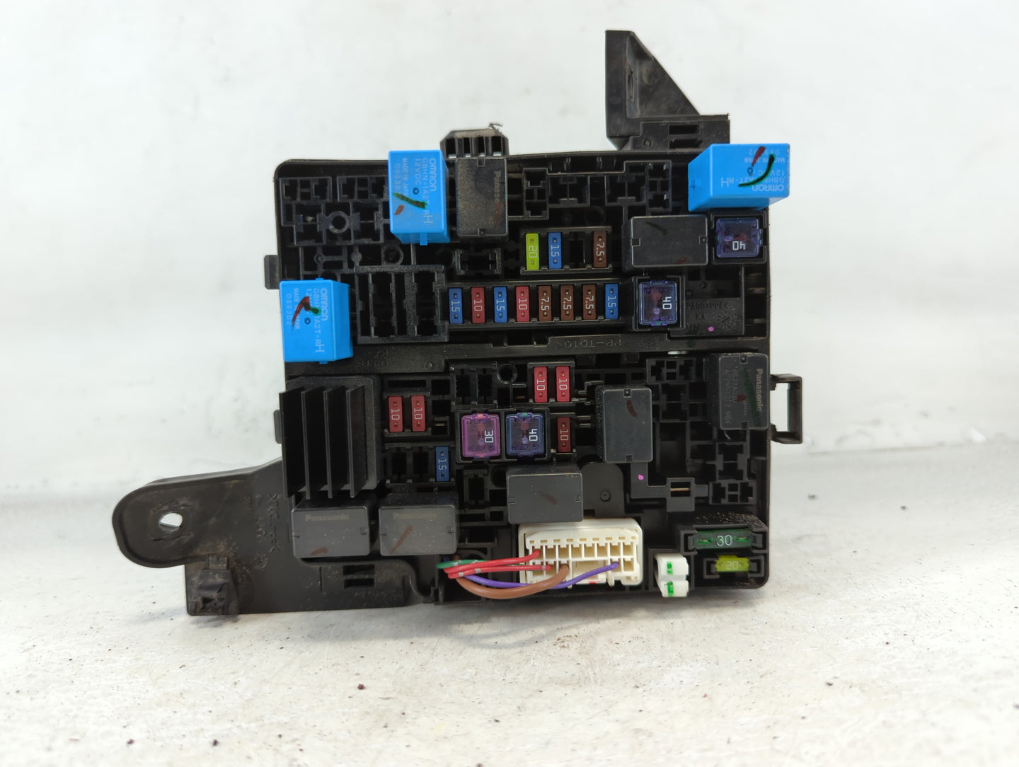 2014 Mitsubishi Mirage Fusebox Fuse Box Panel Relay Module P/N:PP-TD10 3547 Fits OEM Used Auto Parts - Oemusedautoparts1.com