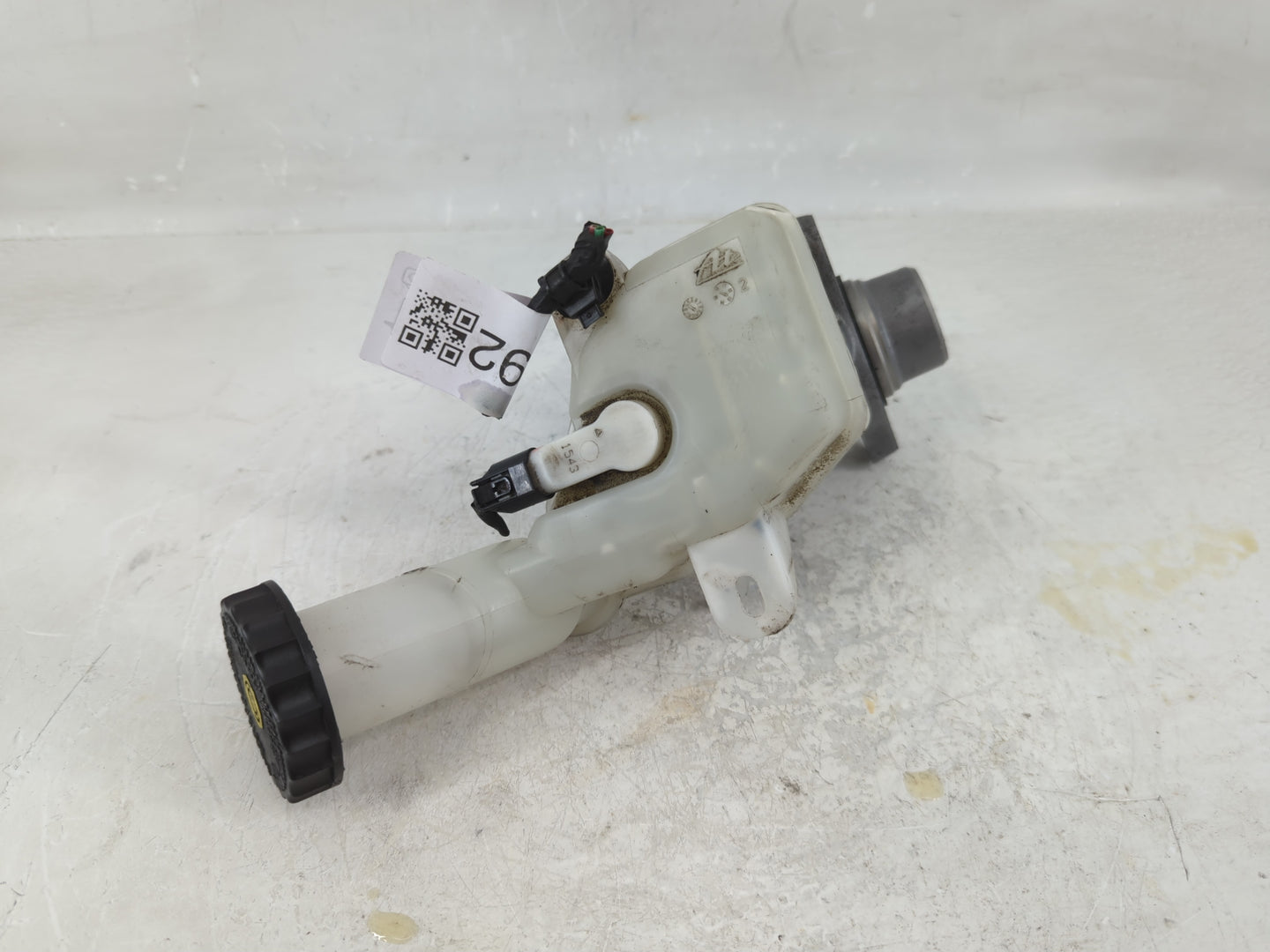2014-2016 Mitsubishi Outlander Brake Master Cylinder - Oemusedautoparts1.com