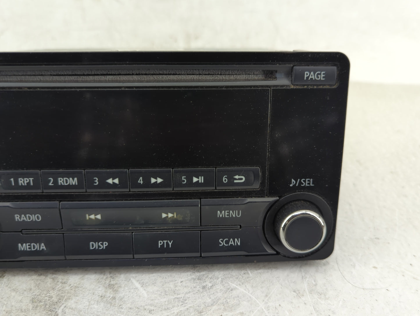 2014 Mitsubishi Outlander Radio AM FM Cd Player Receiver Replacement P/N:8701A405 Fits OEM Used Auto Parts - Oemusedautopart