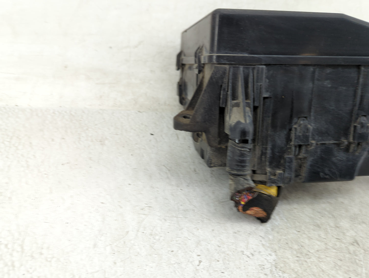 2014-2016 Mitsubishi Outlander Fusebox Fuse Box Panel Relay Module Fits Fits 2014 2015 2016 OEM Used Auto Parts - Oemusedaut