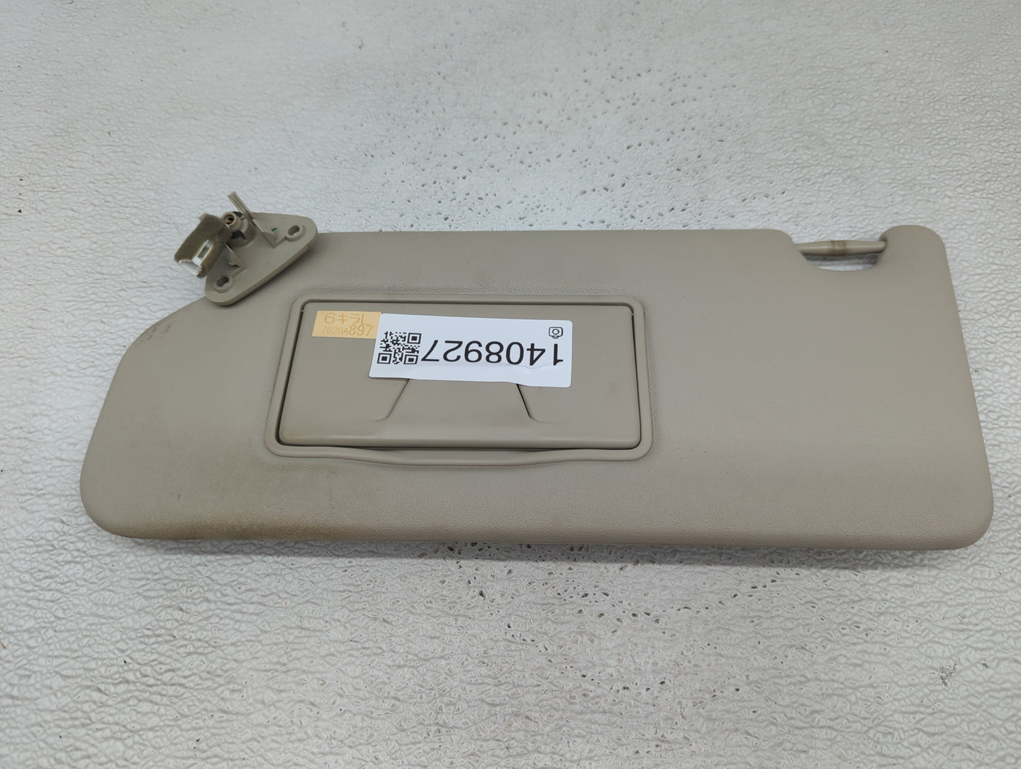 2014-2015 Mitsubishi Outlander Sun Visor Shade Replacement Driver Left Mirror Fits Fits 2014 2015 OEM Used Auto Parts - Oemu