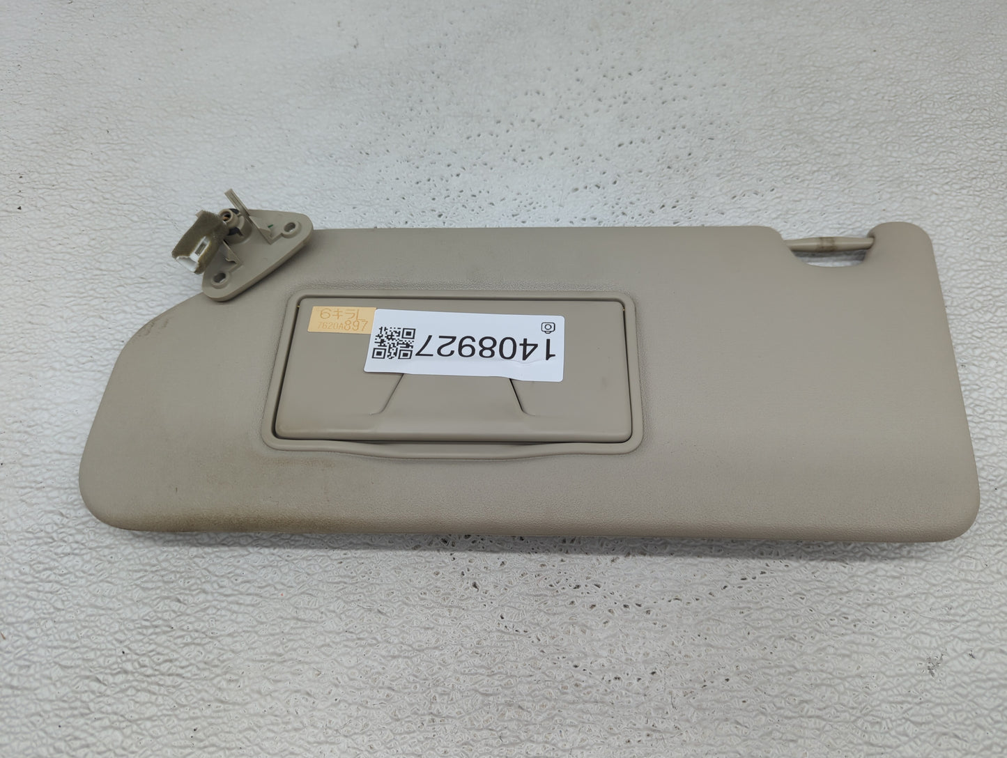 2014-2015 Mitsubishi Outlander Sun Visor Shade Replacement Driver Left Mirror Fits Fits 2014 2015 OEM Used Auto Parts - Oemu