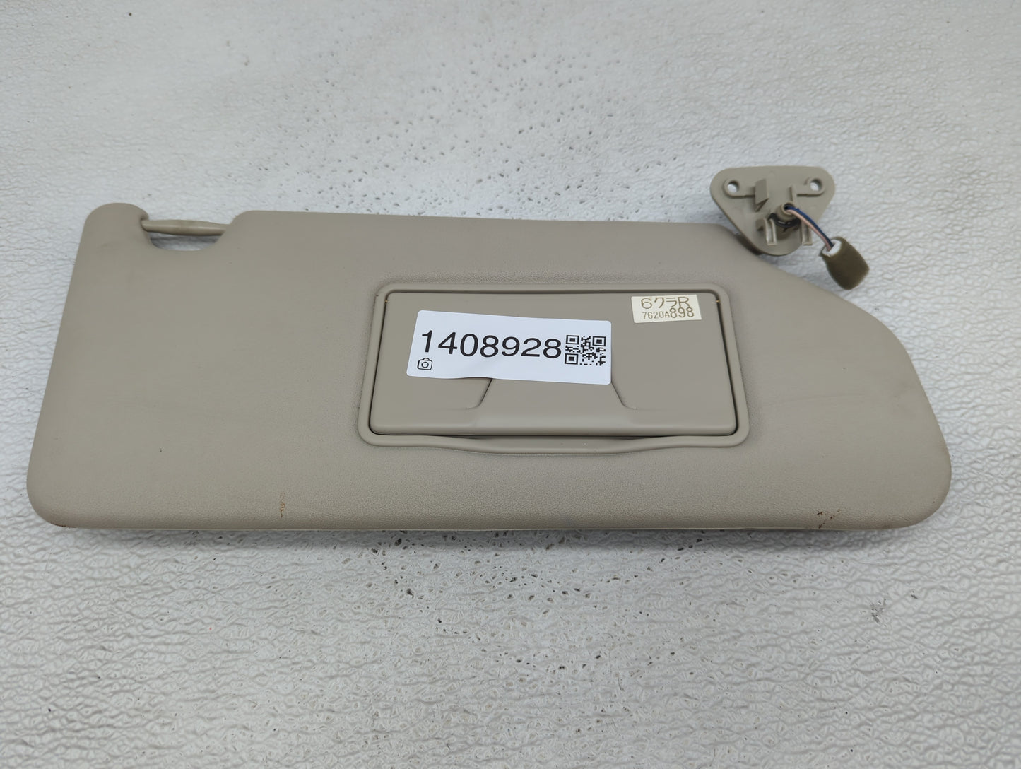 2014-2015 Mitsubishi Outlander Sun Visor Shade Replacement Passenger Right Mirror Fits Fits 2014 2015 OEM Used Auto Parts - 