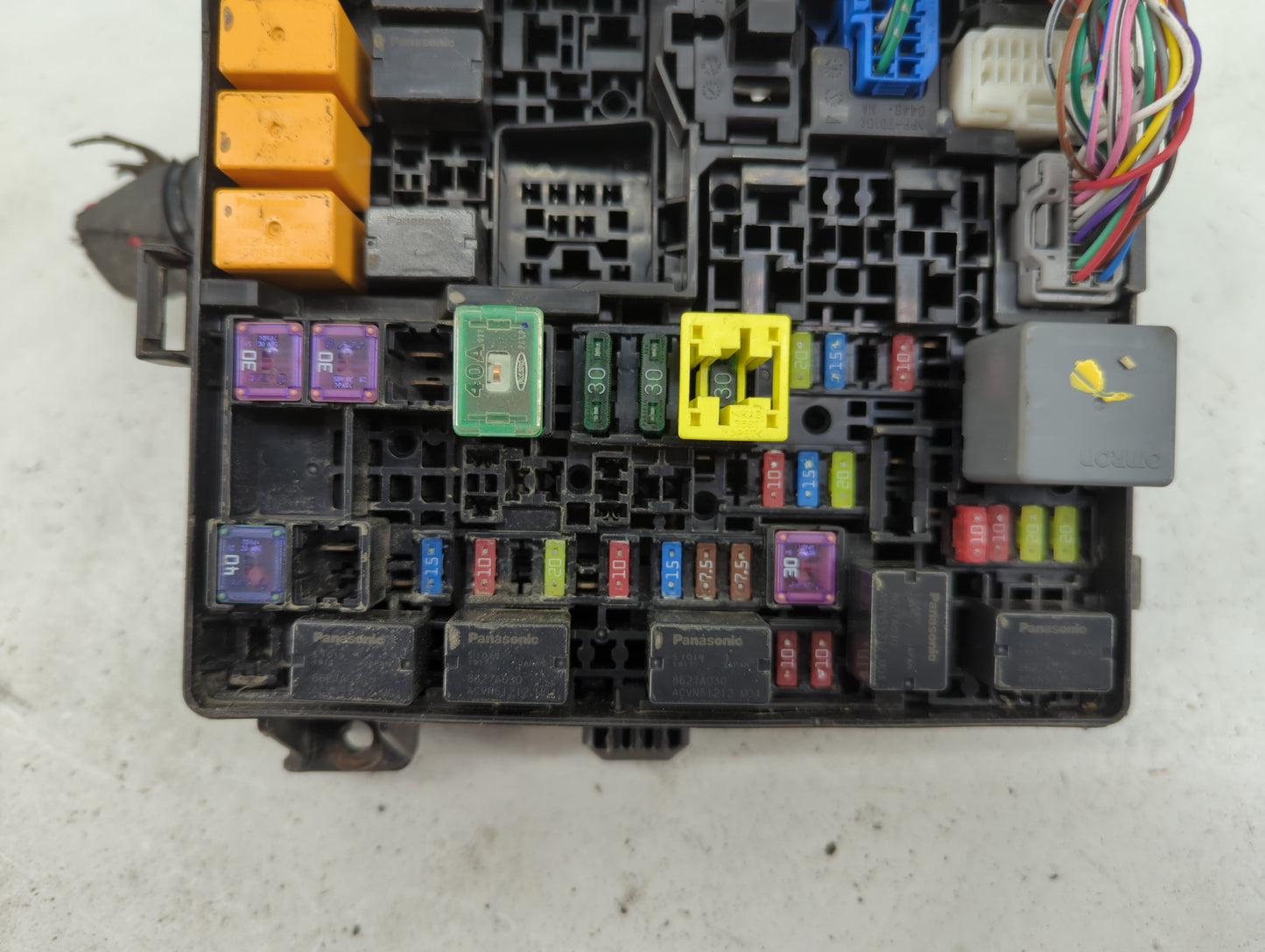 2014-2016 Mitsubishi Outlander Fusebox Fuse Box Panel Relay Module P/N:3605-NA Fits Fits 2014 2015 2016 OEM Used Auto Parts 