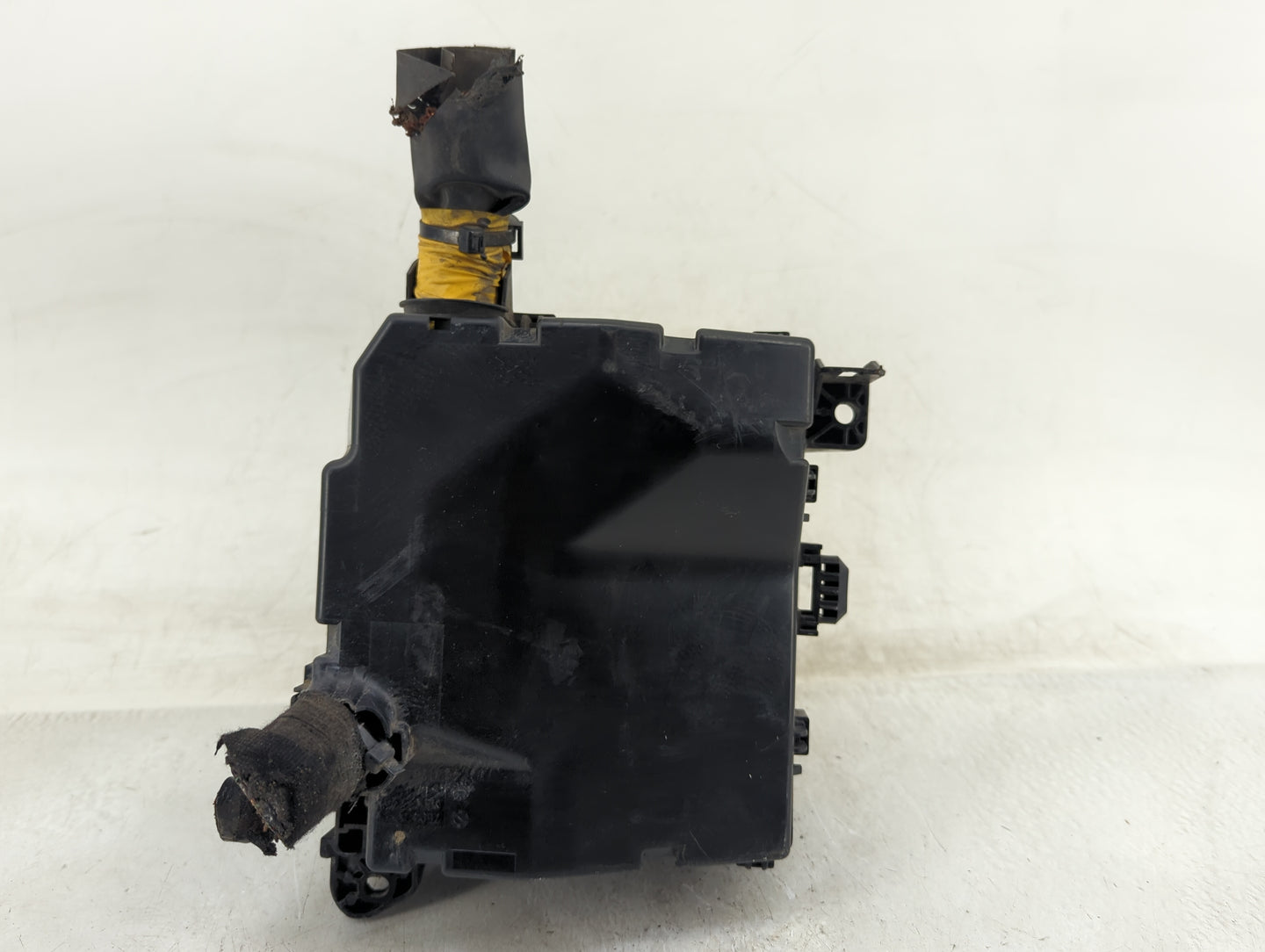2014-2016 Mitsubishi Outlander Fusebox Fuse Box Panel Relay Module Fits Fits 2014 2015 2016 OEM Used Auto Parts - Oemusedaut
