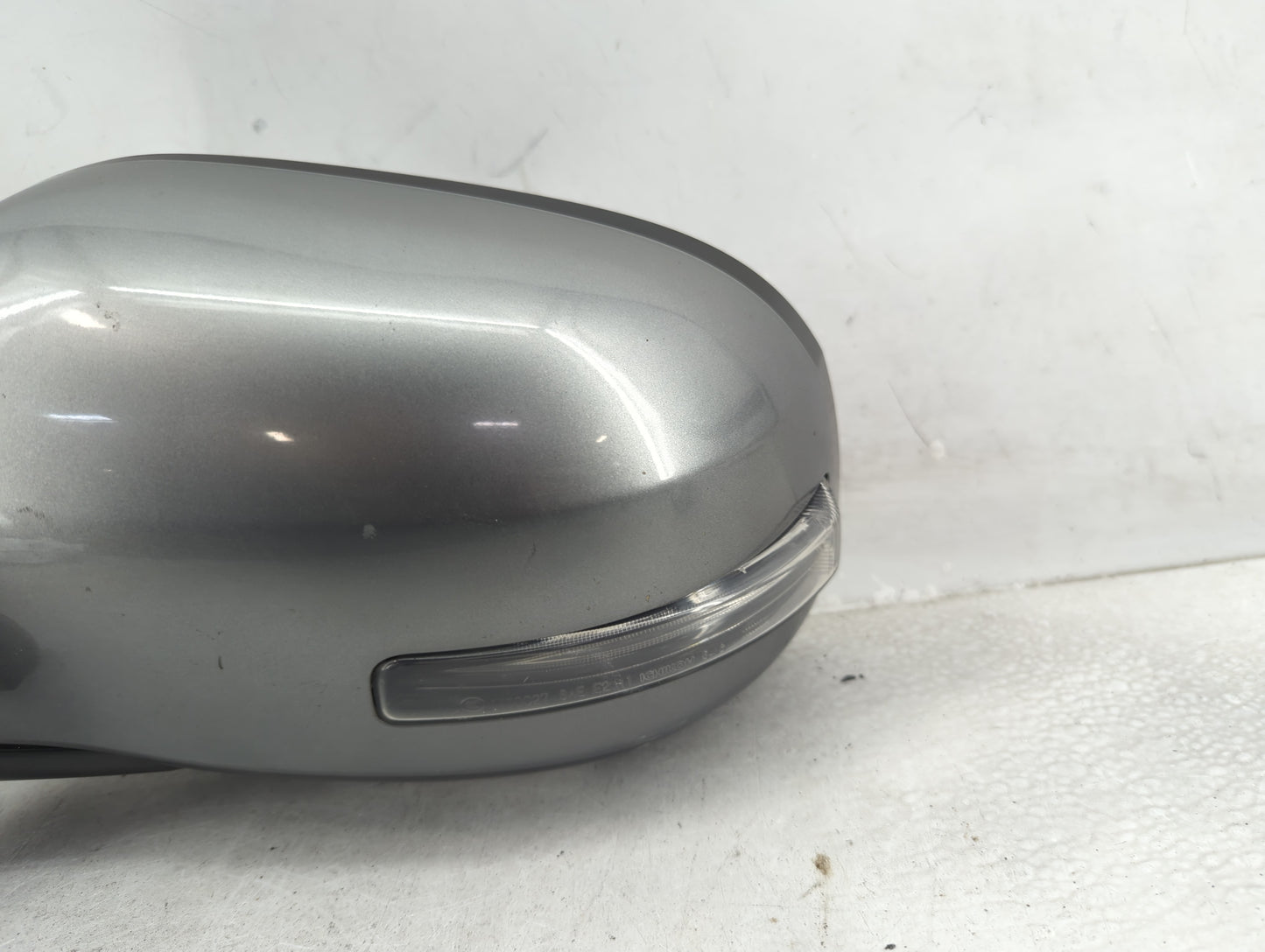 2014-2015 Mitsubishi Outlander Driver Side View Mirror - Left Door Mirror OEM Used - Oemusedautoparts1.com