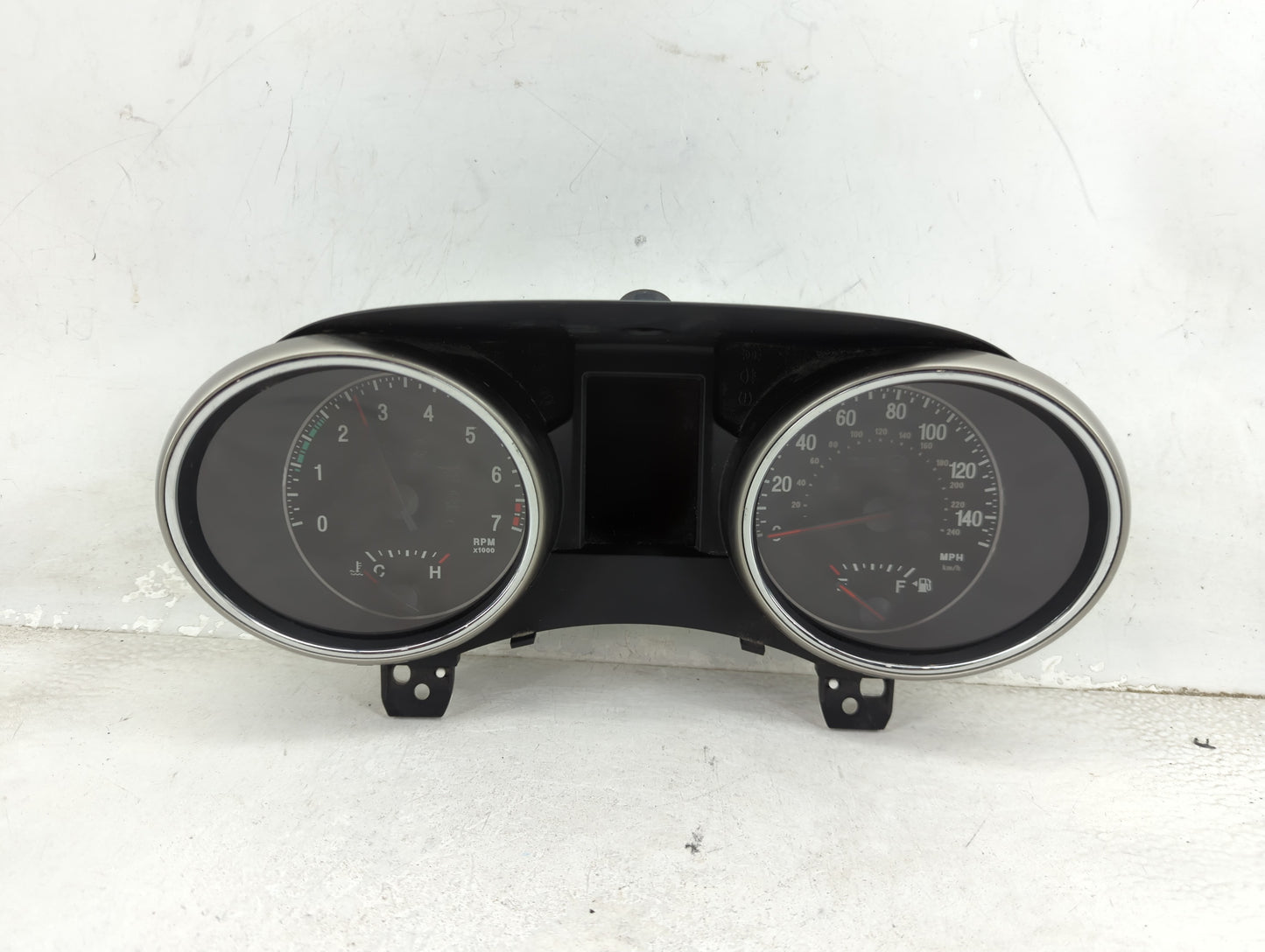 2014-2015 Mitsubishi Outlander Instrument Cluster Speedometer Gauges P/N:CR-0039-604-K0-C0 68186241AA Miles: Fits Fits 2014 