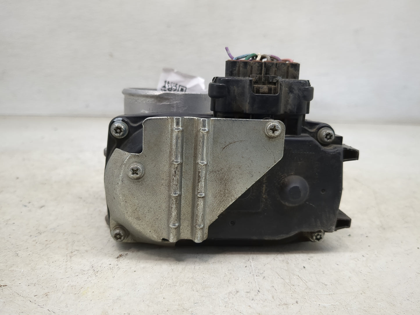 2013-2017 Mitsubishi Outlander Throttle Body Fits Fits 2013 2014 2015 2016 2017 OEM Used Auto Parts - Oemusedautoparts1.com