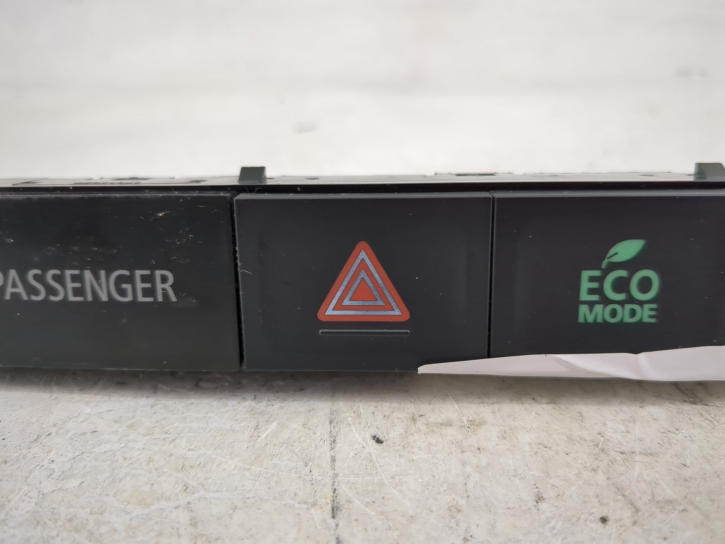 2014 Mitsubishi Outlander Hazard Switch 8002b402|c68236|4.6352.00181 - Oemusedautoparts1.com