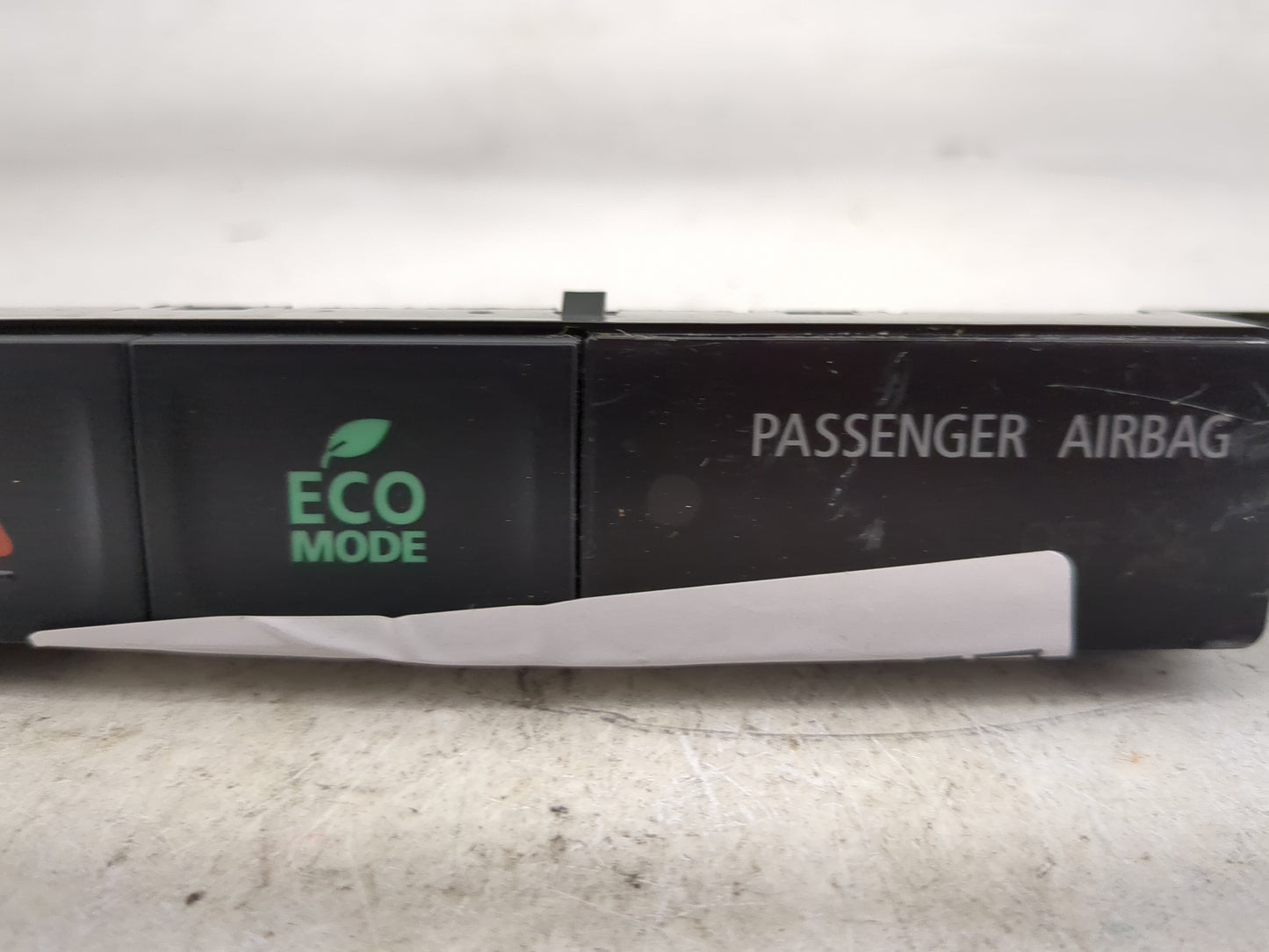 2014 Mitsubishi Outlander Hazard Switch 8002b402|c68236|4.6352.00181 - Oemusedautoparts1.com