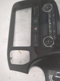 2014-2016 Mitsubishi Outlander Climate Control Module Temperature AC/Heater Replacement P/N:8002B402 C68236 Fits OEM Used Au