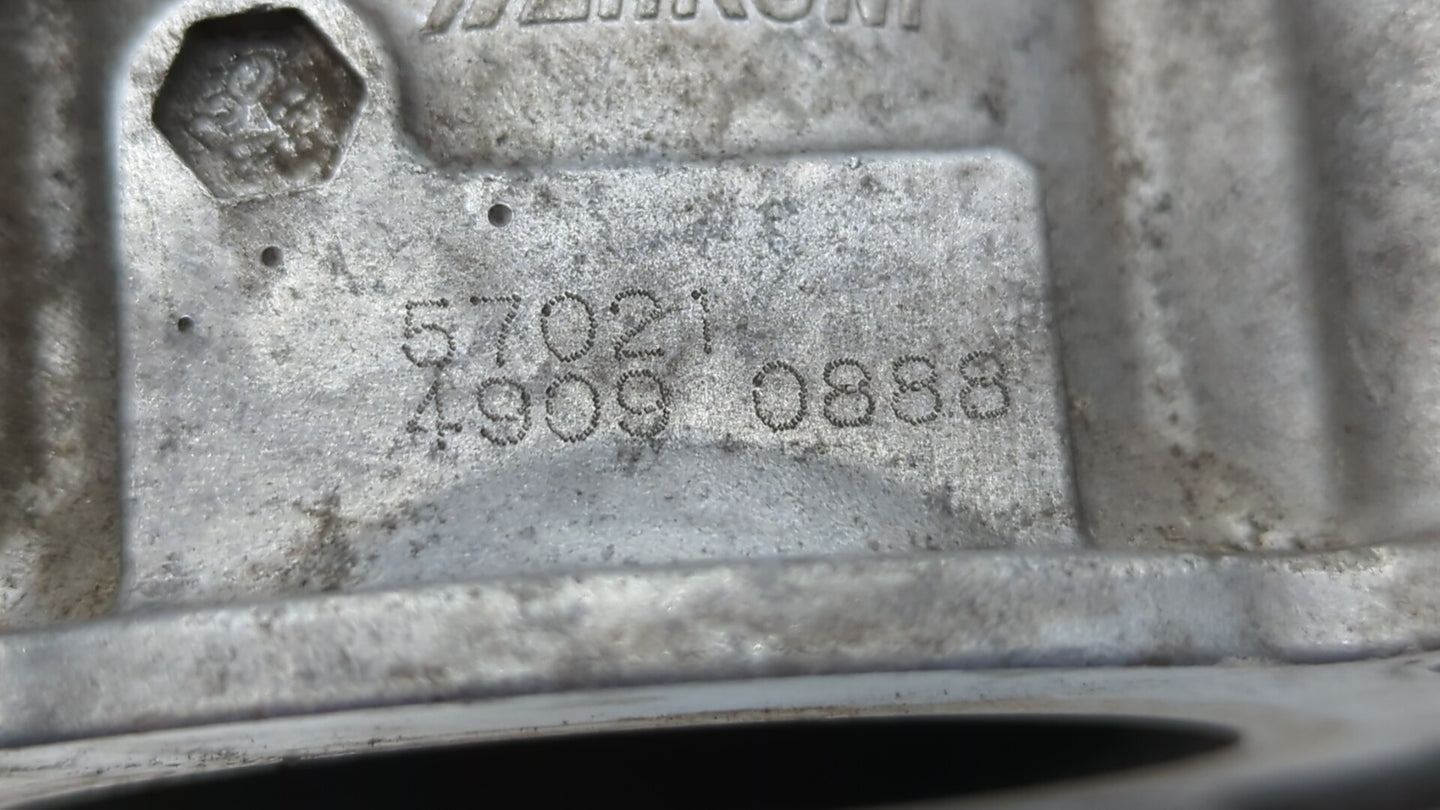 2014 Mitsubishi Outlander Throttle Body P/N:4909 0888 2731 0088 Fits OEM Used Auto Parts - Oemusedautoparts1.com