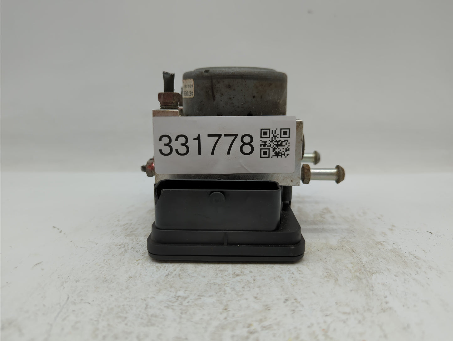 2014 Mitsubishi Outlander ABS Pump Control Module Replacement P/N:4670A990 4670A719 Fits OEM Used Auto Parts - Oemusedautopa