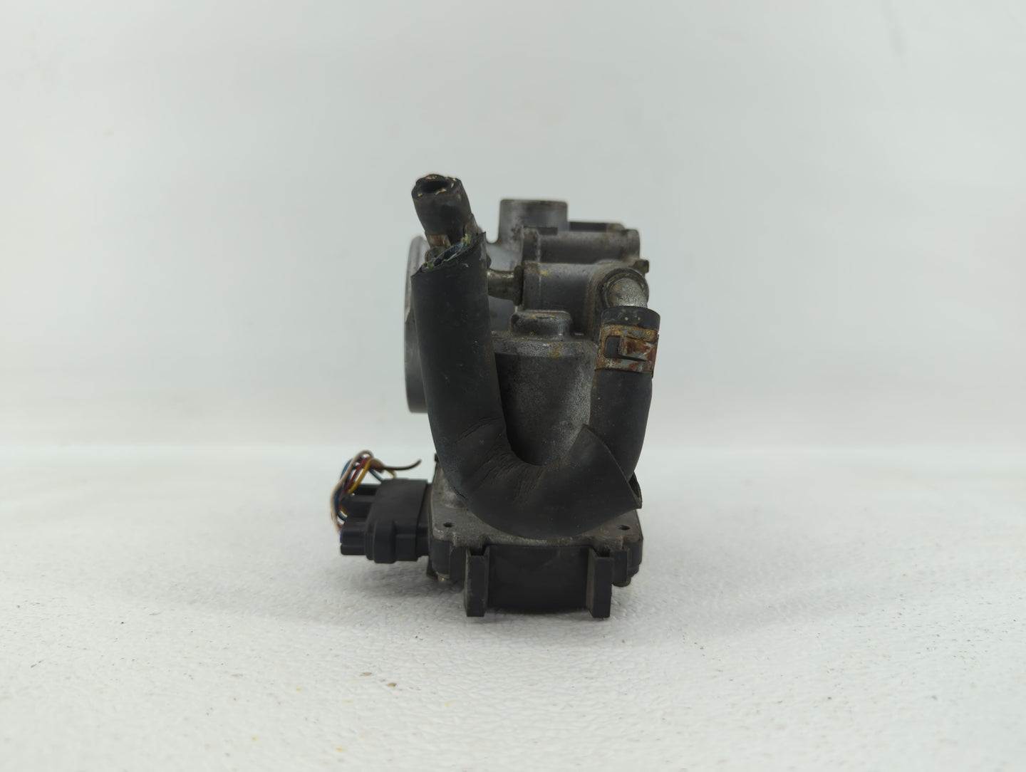 2014 Mitsubishi Outlander Throttle Body P/N:67021 57021, 57021-B Fits OEM Used Auto Parts - Oemusedautoparts1.com