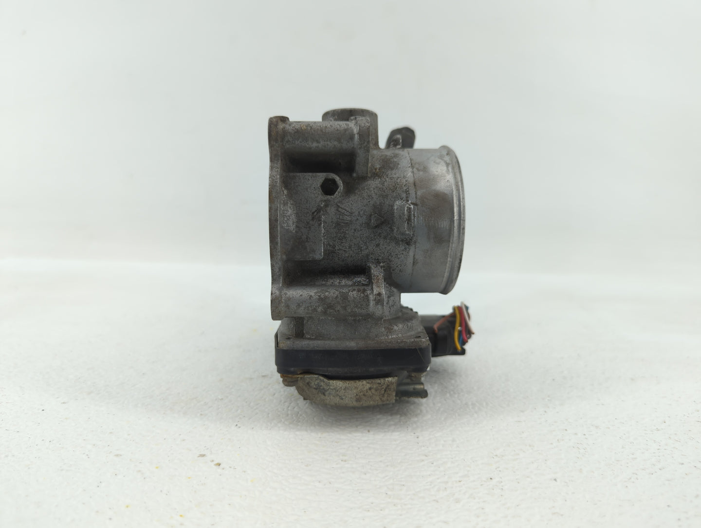 2014 Mitsubishi Outlander Throttle Body P/N:67021 57021, 57021-B Fits OEM Used Auto Parts - Oemusedautoparts1.com