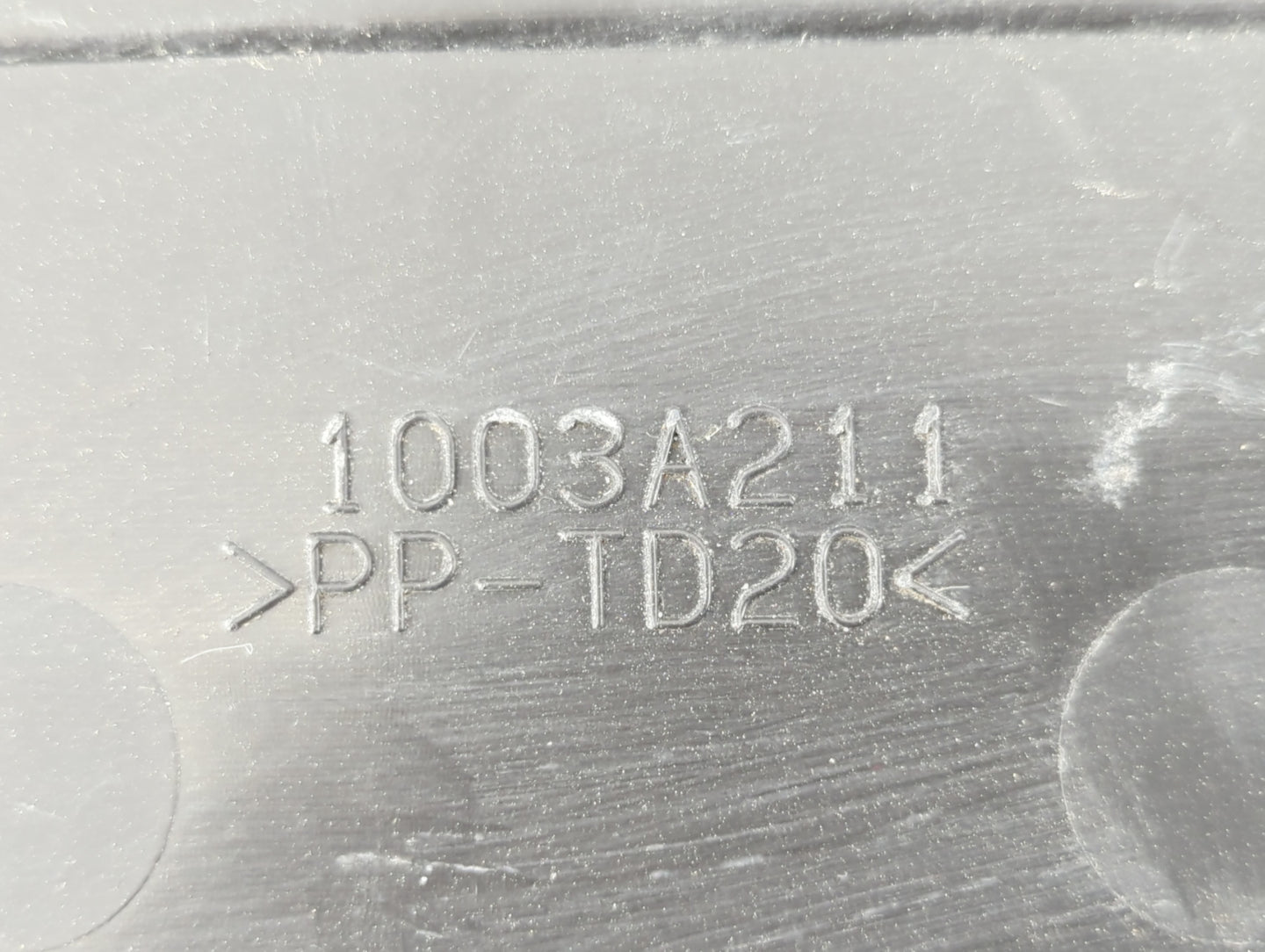 2014 Mitsubishi Outlander Engine Cover - Oemusedautoparts1.com