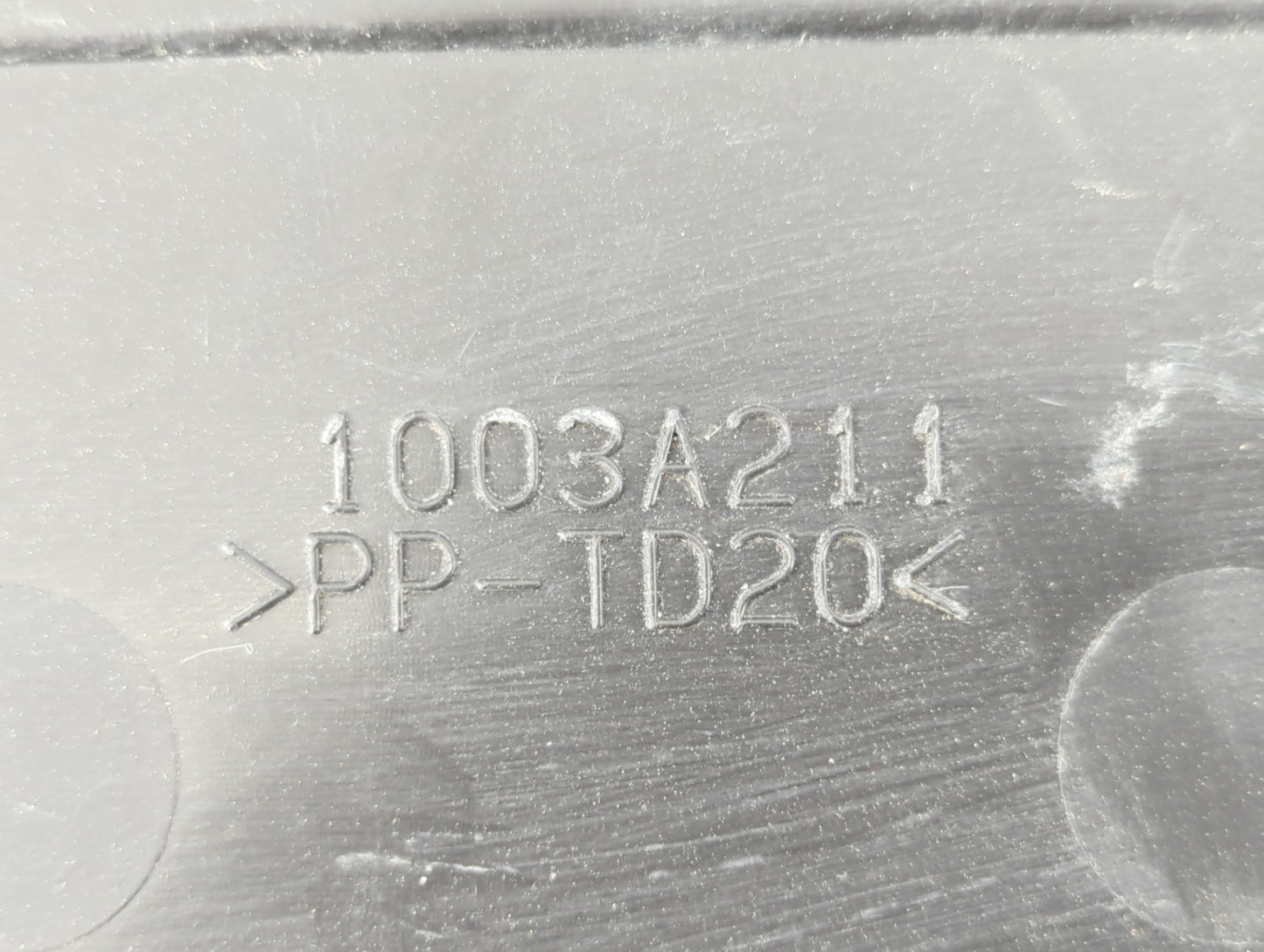 2014 Mitsubishi Outlander Engine Cover - Oemusedautoparts1.com