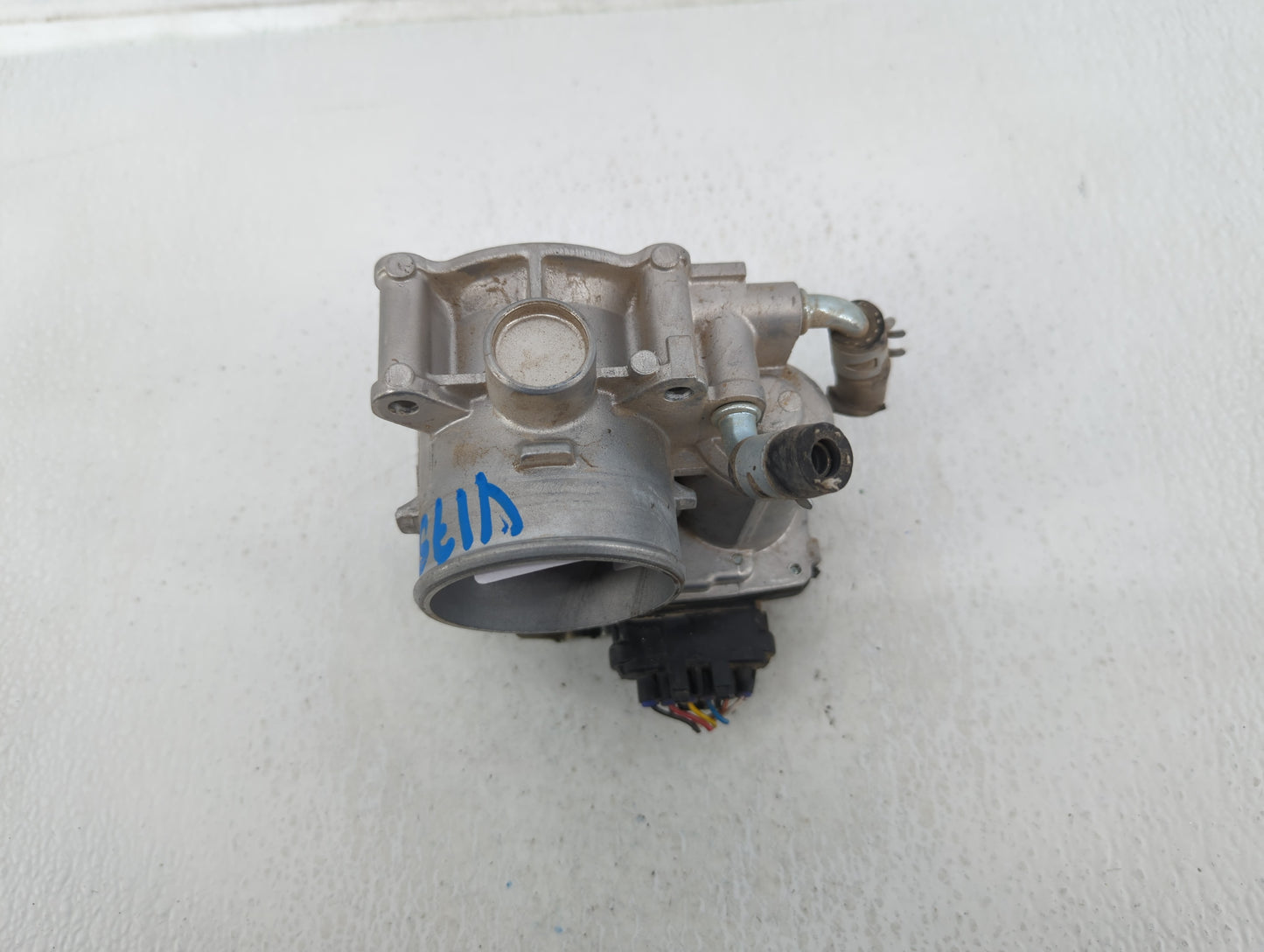 2013-2017 Mitsubishi Outlander Throttle Body P/N:3517 0104 57021-B Fits Fits 2013 2014 2015 2016 2017 OEM Used Auto Parts - 