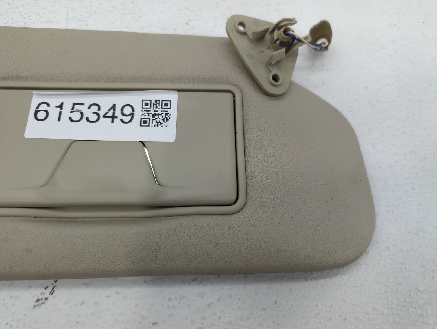 2014-2015 Mitsubishi Outlander Sun Visor Shade Replacement Passenger Right Mirror Fits Fits 2014 2015 OEM Used Auto Parts - 