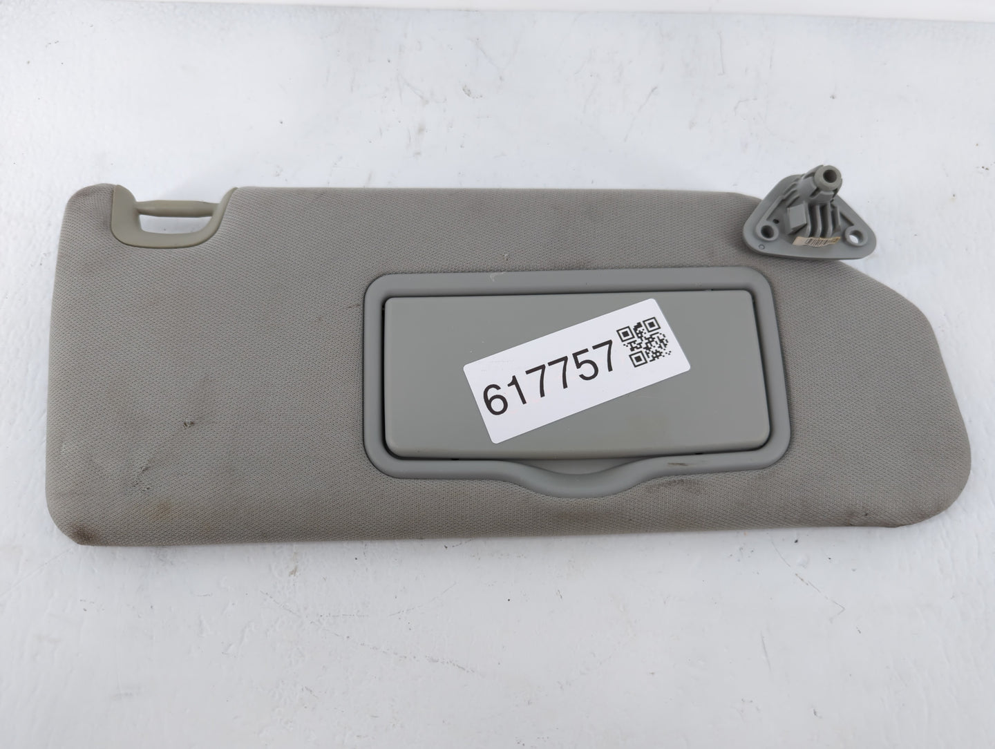 2013-2015 Mitsubishi Outlander Sun Visor Shade Replacement Driver Left Mirror Fits Fits 2013 2014 2015 OEM Used Auto Parts -