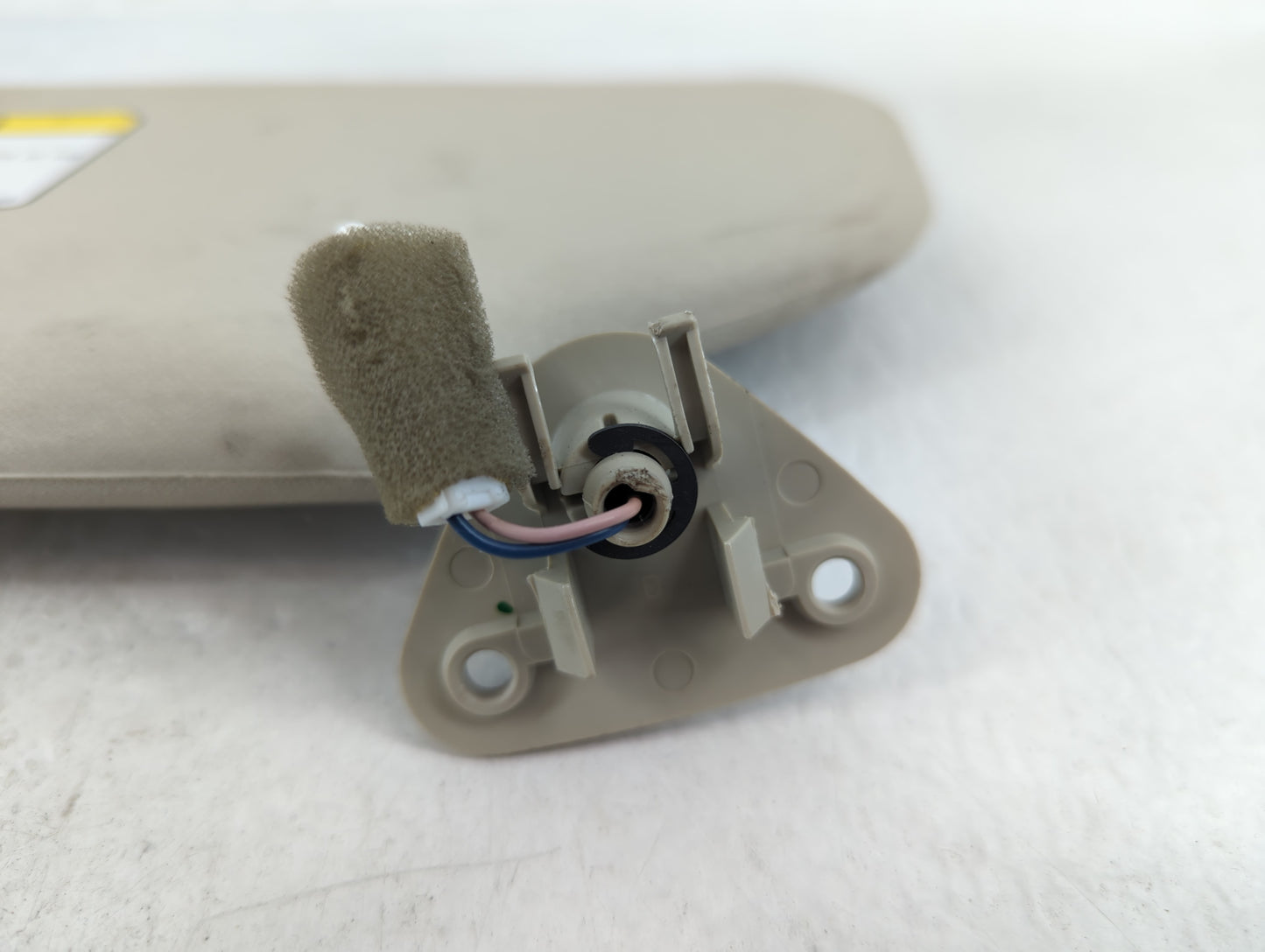 2014-2015 Mitsubishi Outlander Sun Visor Shade Replacement Passenger Right Mirror Fits Fits 2014 2015 OEM Used Auto Parts - 