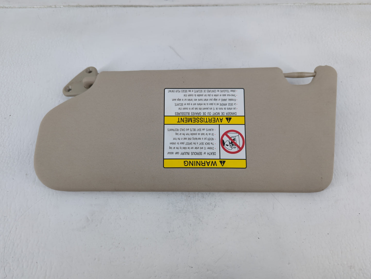 2014-2015 Mitsubishi Outlander Sun Visor Shade Replacement Passenger Right Mirror Fits Fits 2014 2015 OEM Used Auto Parts - 
