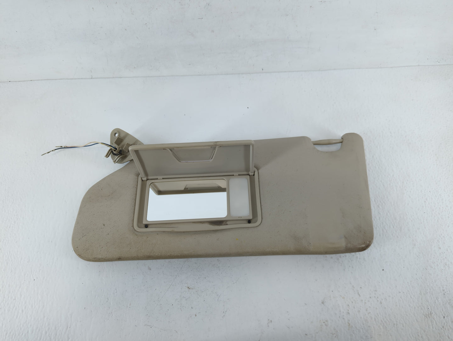 2014-2015 Mitsubishi Outlander Sun Visor Shade Replacement Passenger Right Mirror Fits Fits 2014 2015 OEM Used Auto Parts - 