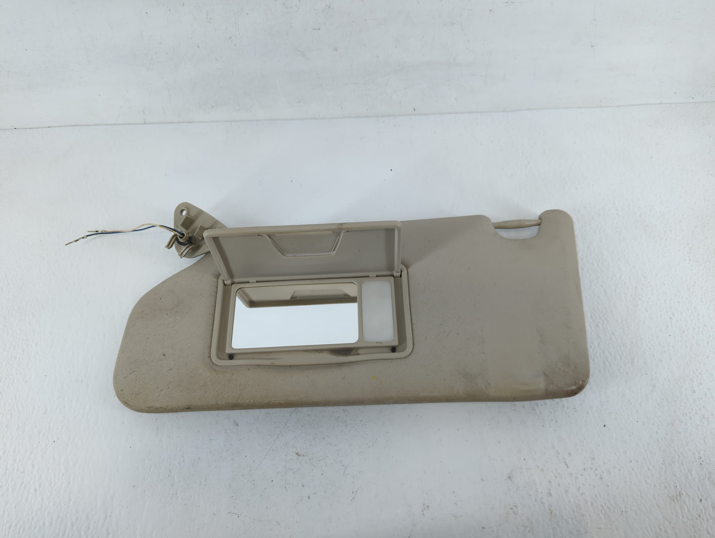 2014-2015 Mitsubishi Outlander Sun Visor Shade Replacement Passenger Right Mirror Fits Fits 2014 2015 OEM Used Auto Parts - 