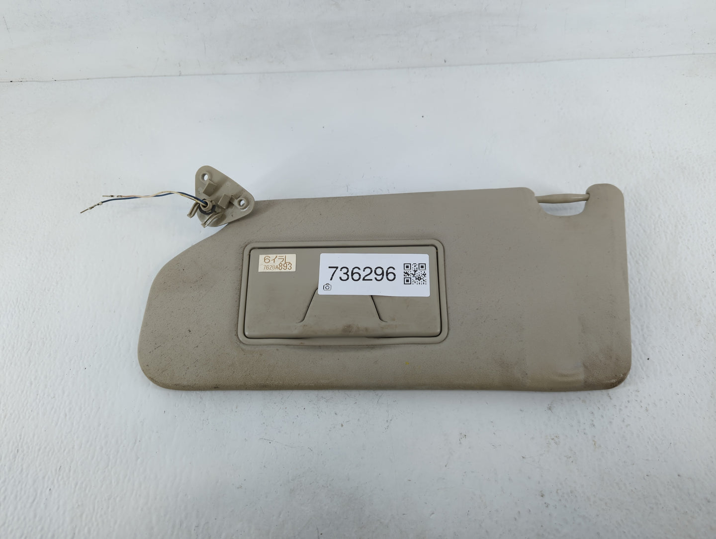 2014-2015 Mitsubishi Outlander Sun Visor Shade Replacement Passenger Right Mirror Fits Fits 2014 2015 OEM Used Auto Parts - 