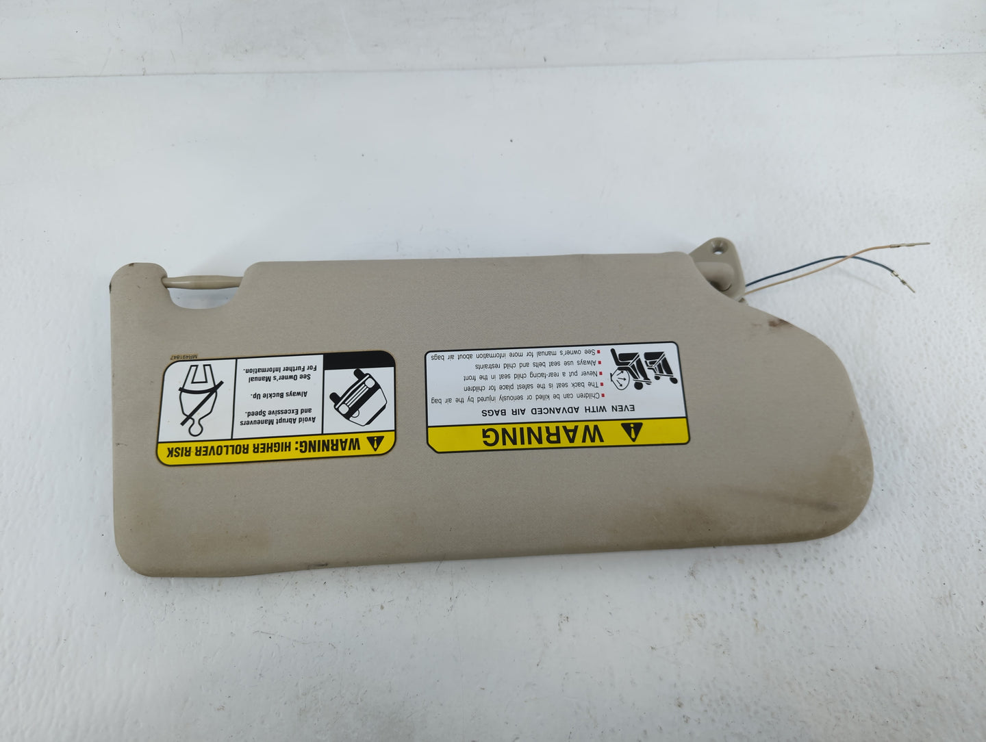 2014-2015 Mitsubishi Outlander Sun Visor Shade Replacement Passenger Right Mirror Fits Fits 2014 2015 OEM Used Auto Parts - 