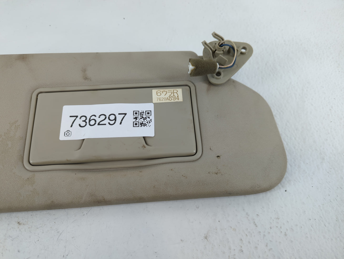 2014-2015 Mitsubishi Outlander Sun Visor Shade Replacement Driver Left Mirror Fits Fits 2014 2015 OEM Used Auto Parts - Oemu