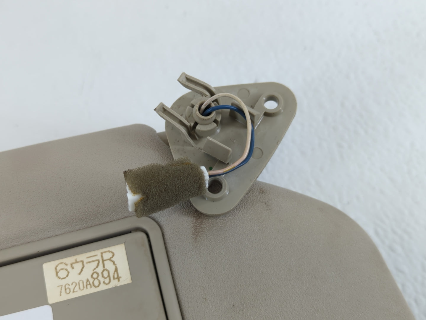 2014-2015 Mitsubishi Outlander Sun Visor Shade Replacement Driver Left Mirror Fits Fits 2014 2015 OEM Used Auto Parts - Oemu