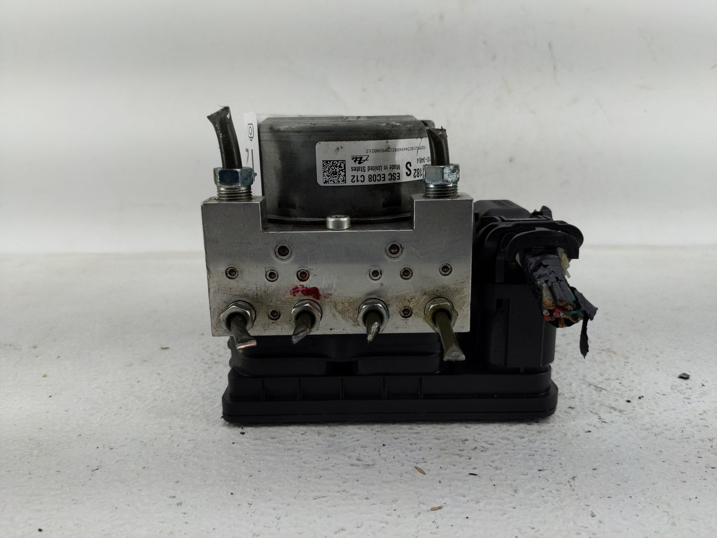 2014 Mitsubishi Outlander Sport ABS Pump Control Module Replacement P/N:4670B182 Fits OEM Used Auto Parts - Oemusedautoparts