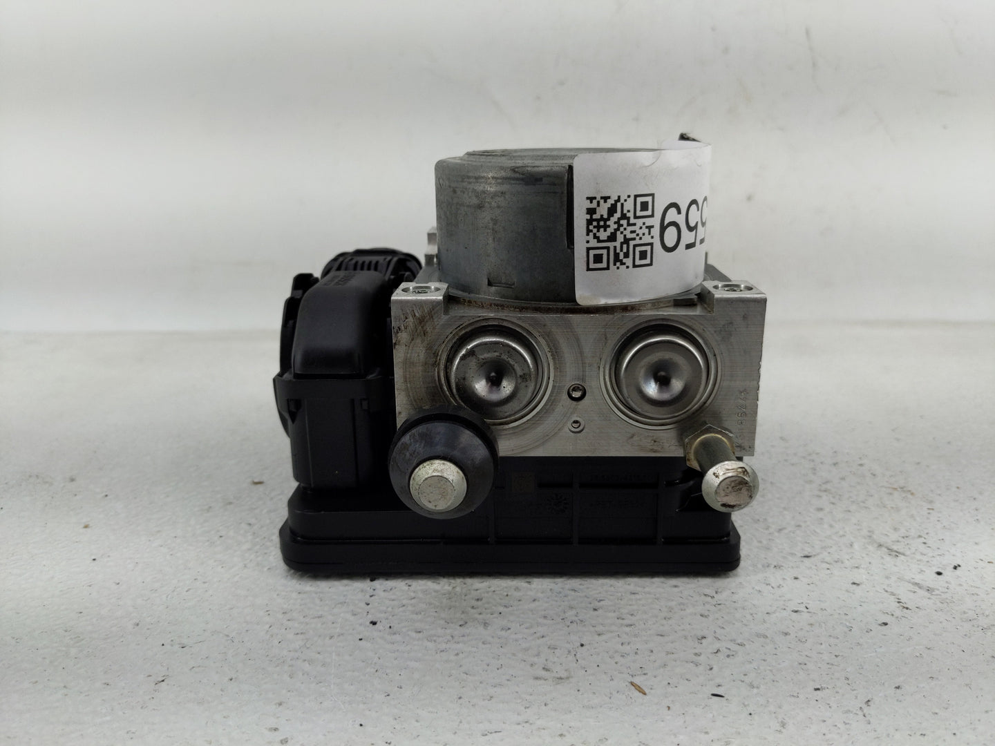 2014 Mitsubishi Outlander Sport ABS Pump Control Module Replacement P/N:4670B182 Fits OEM Used Auto Parts - Oemusedautoparts