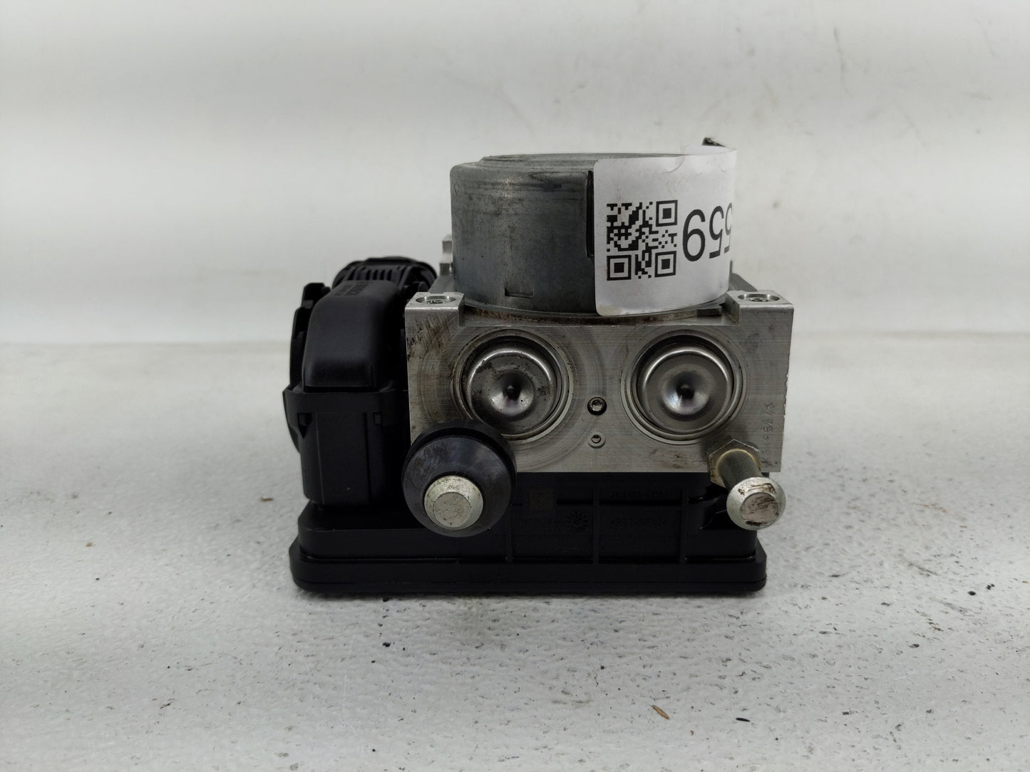 2014 Mitsubishi Outlander Sport ABS Pump Control Module Replacement P/N:4670B182 Fits OEM Used Auto Parts - Oemusedautoparts