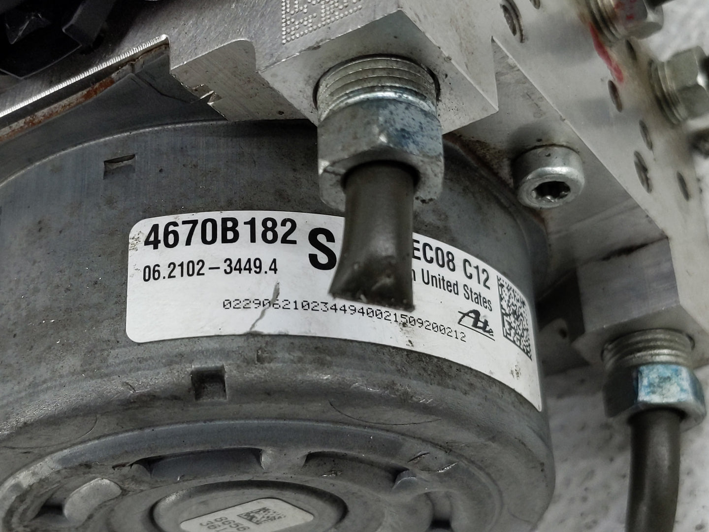 2014 Mitsubishi Outlander Sport ABS Pump Control Module Replacement P/N:4670B182 Fits OEM Used Auto Parts - Oemusedautoparts