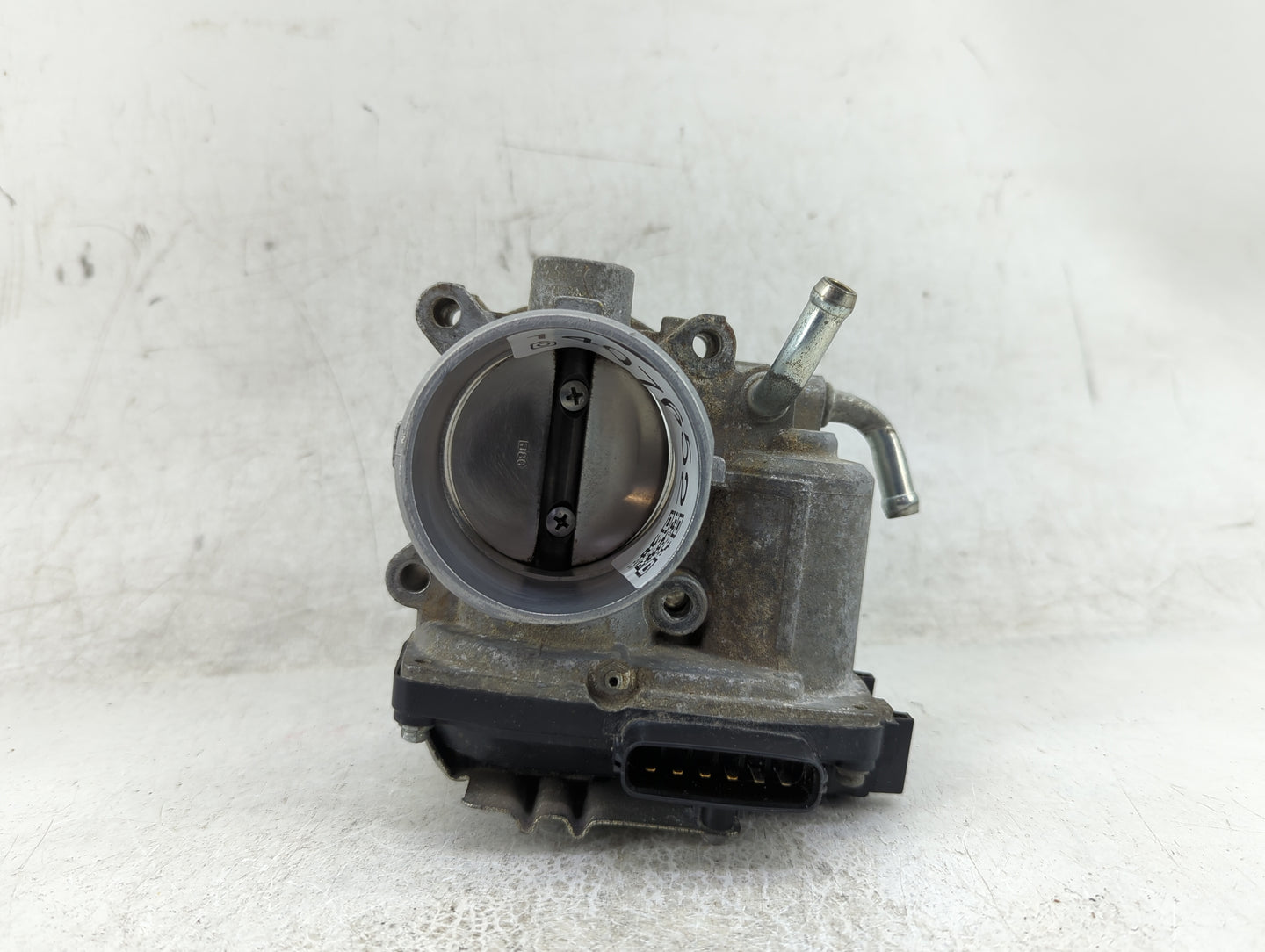2013-2017 Mitsubishi Outlander Sport Throttle Body P/N:57021-B Fits Fits 2013 2014 2015 2016 2017 OEM Used Auto Parts - Oemu