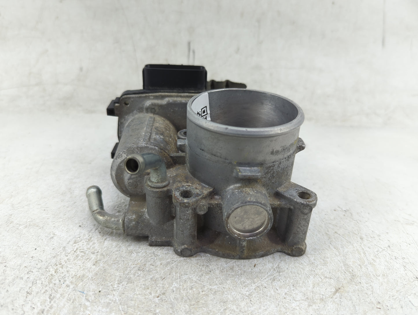 2013-2017 Mitsubishi Outlander Sport Throttle Body P/N:57021-B Fits Fits 2013 2014 2015 2016 2017 OEM Used Auto Parts - Oemu