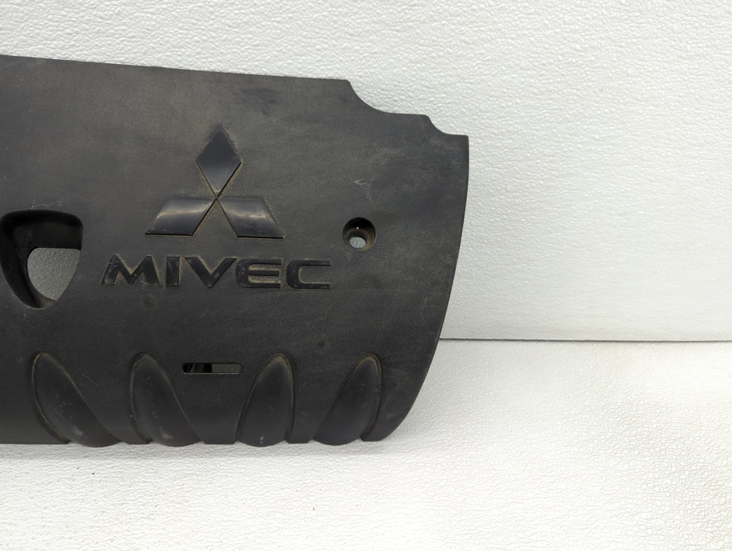 2014 Mitsubishi Outlander Sport Engine Cover - Oemusedautoparts1.com