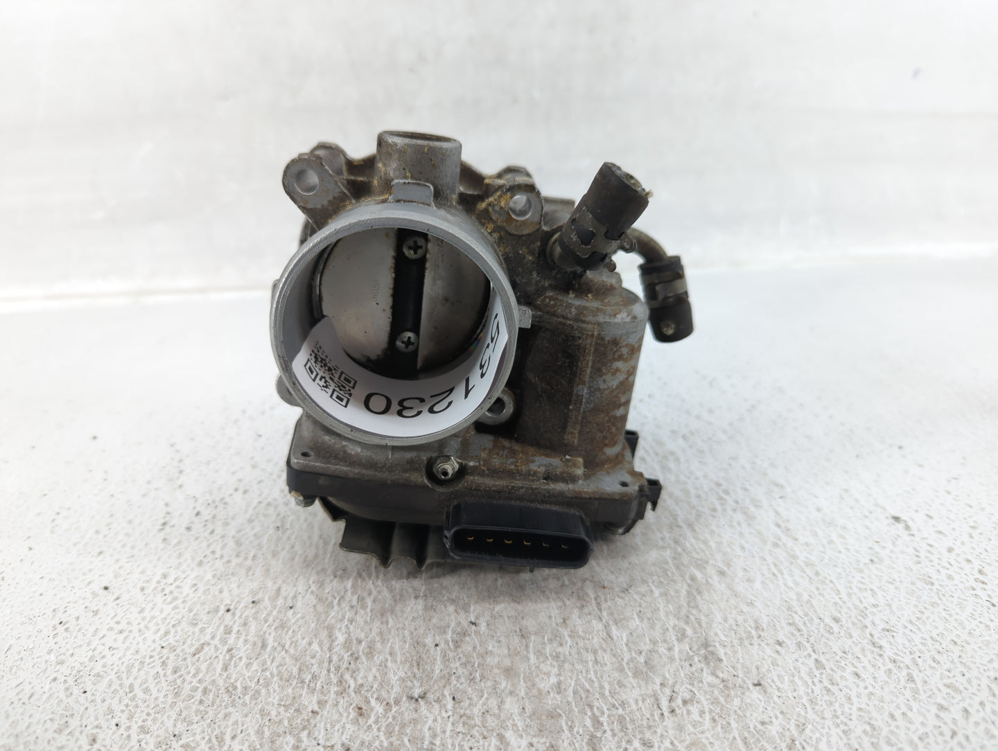 2013-2017 Mitsubishi Outlander Sport Throttle Body P/N:57021 4904 Fits Fits 2013 2014 2015 2016 2017 OEM Used Auto Parts - O