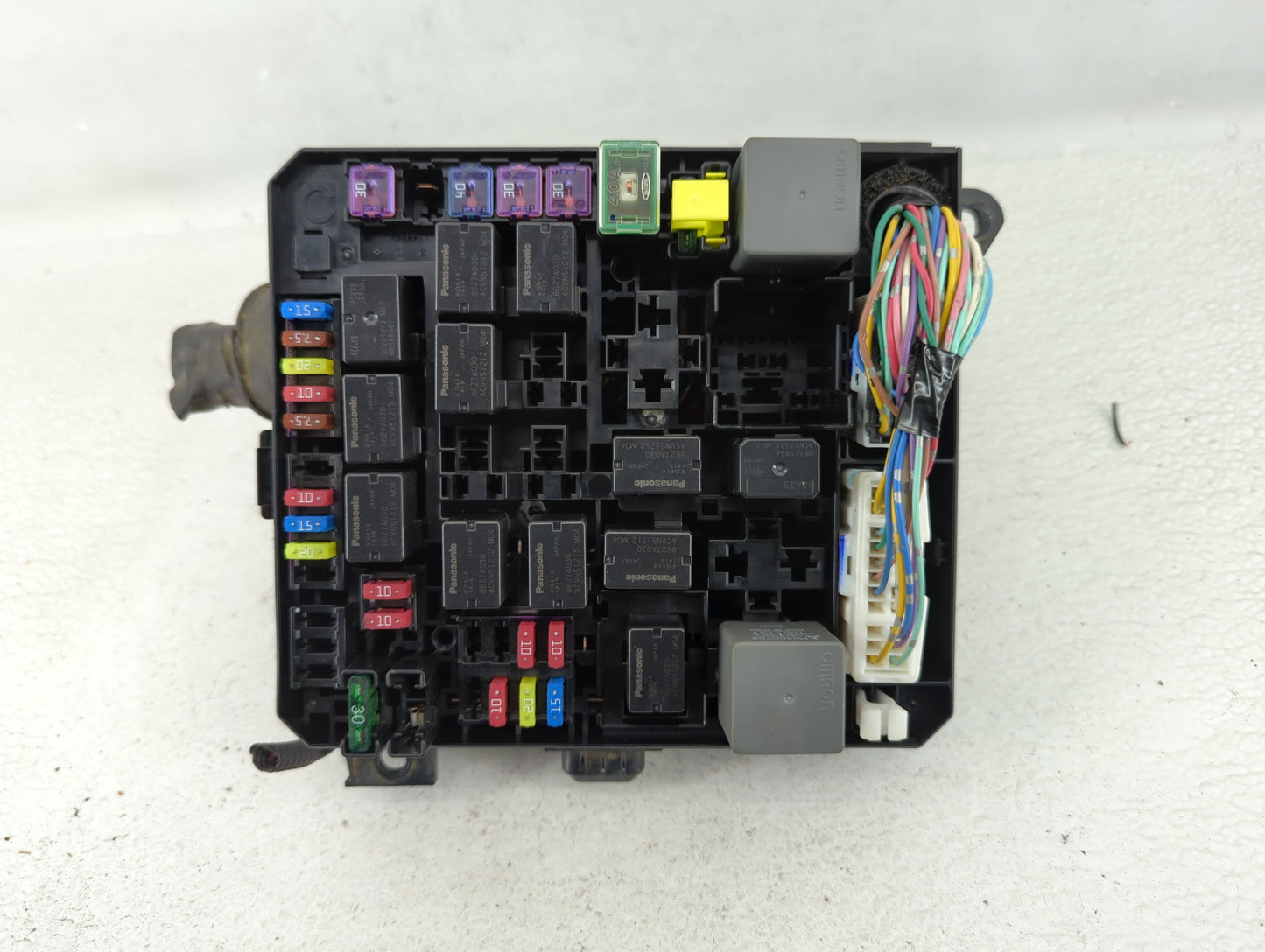 2014 Mitsubishi Outlander Sport Fusebox Fuse Box Panel Relay Module P/N:8565A268 Fits OEM Used Auto Parts - Oemusedautoparts