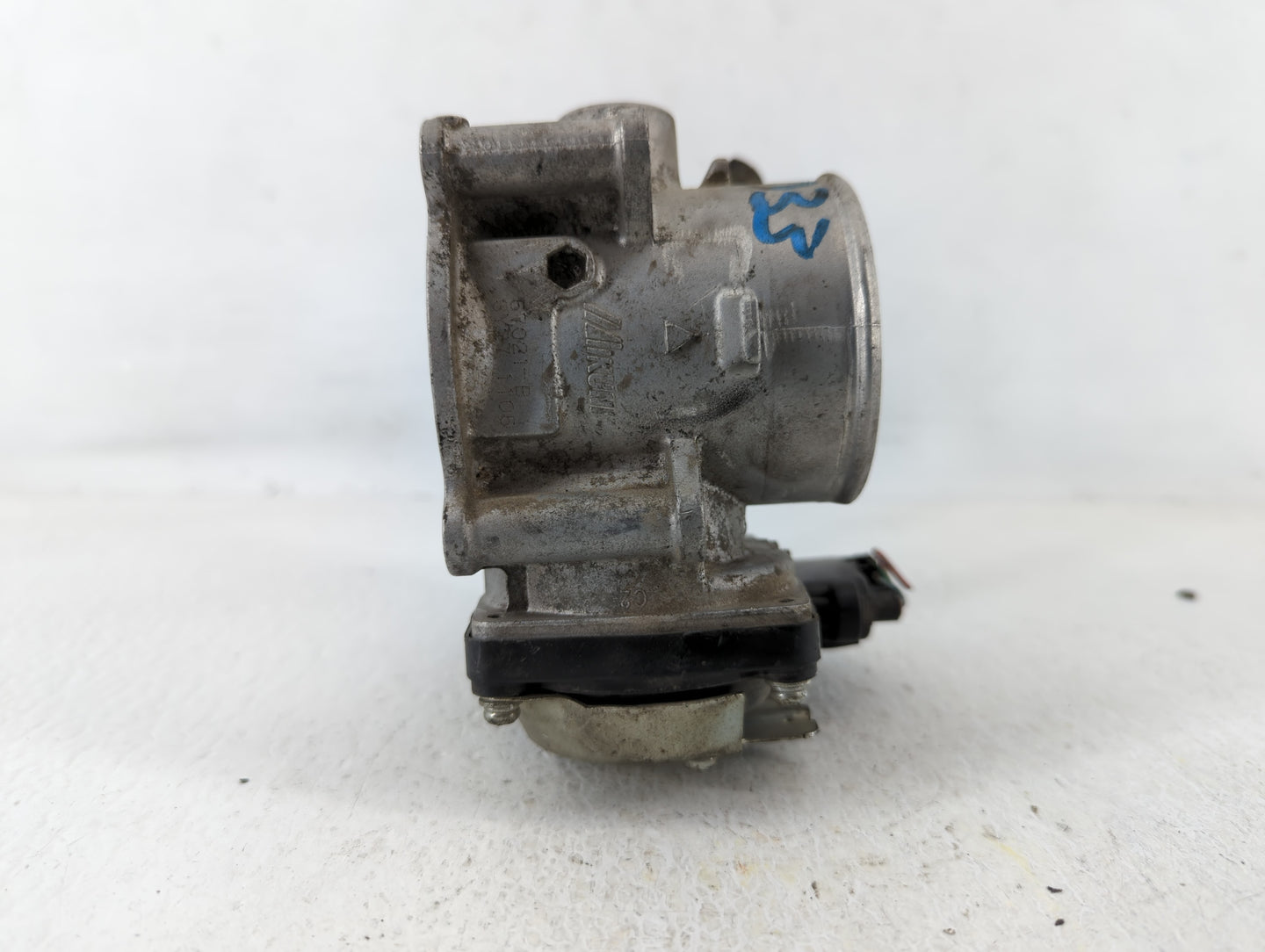 2013-2017 Mitsubishi Outlander Sport Throttle Body P/N:57021-B Fits Fits 2013 2014 2015 2016 2017 OEM Used Auto Parts - Oemu