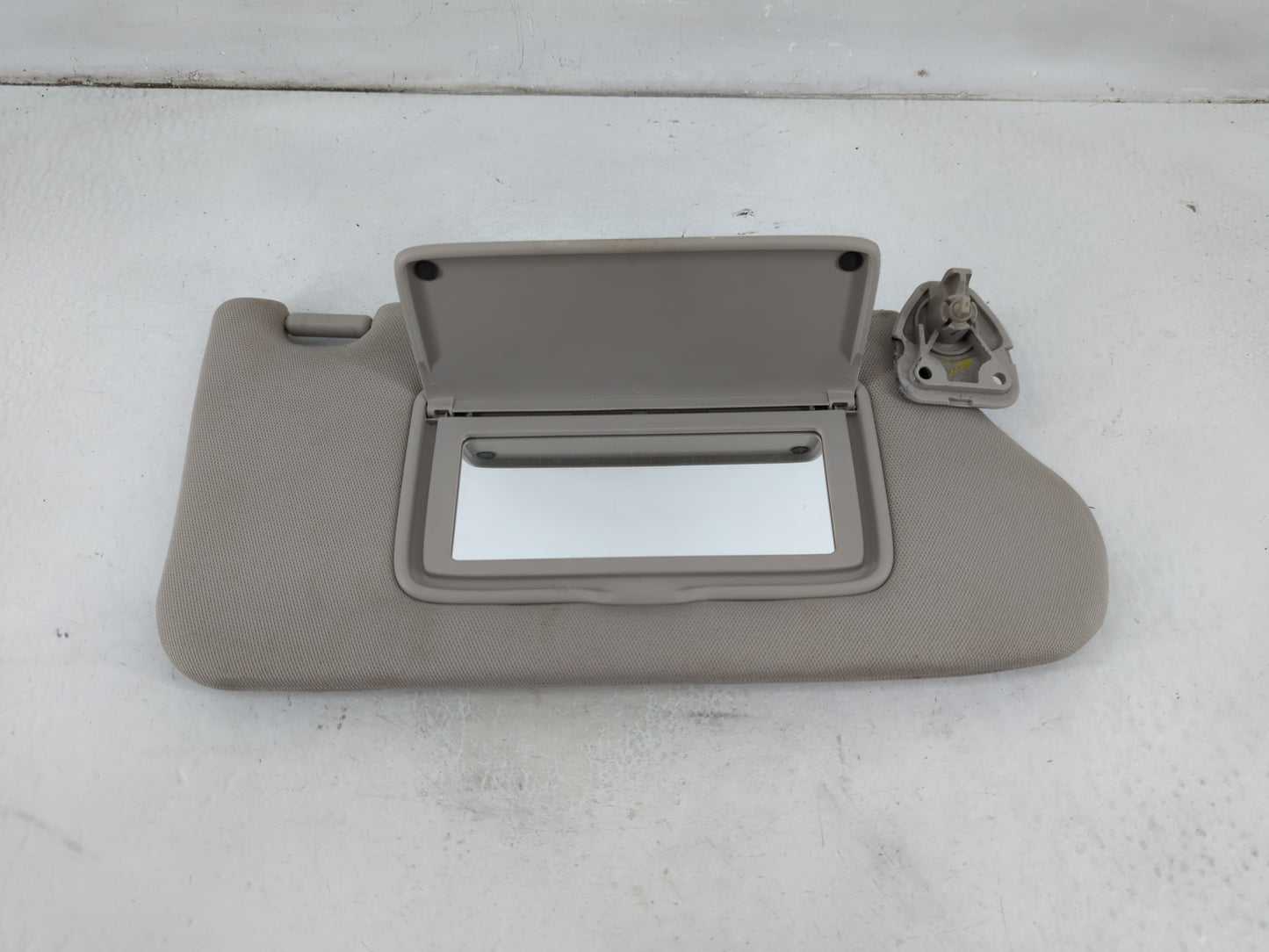 2013-2018 Nissan Altima Sun Visor Shade Replacement Passenger Right Mirror Fits Fits 2013 2014 2015 2016 2017 2018 OEM Used 