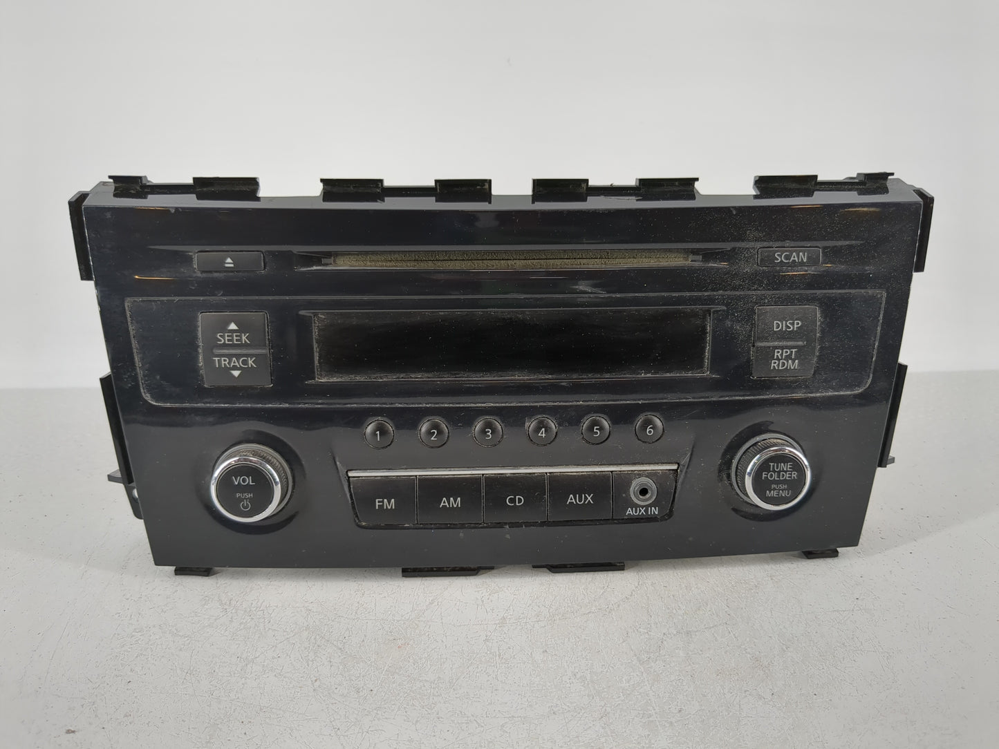 2013-2015 Nissan Altima Radio AM FM Cd Player Receiver Replacement P/N:28185 3TB0G Fits Fits 2013 2014 2015 OEM Used Auto Pa