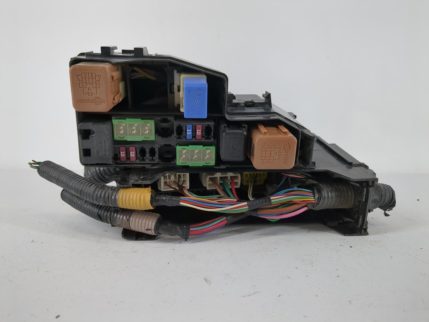 2013-2014 Nissan Altima Fusebox Fuse Box Panel Relay Module P/N:4254-5763-30 Fits Fits 2013 2014 OEM Used Auto Parts - Oemus