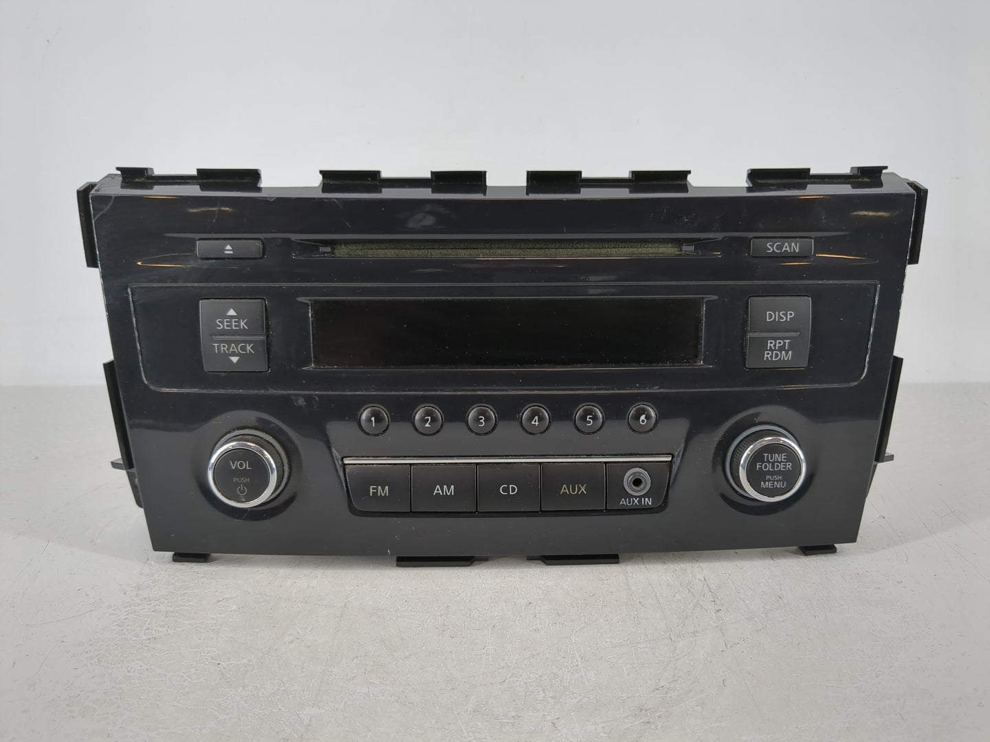 2013-2015 Nissan Altima Radio AM FM Cd Player Receiver Replacement P/N:28185 3TB0G Fits Fits 2013 2014 2015 OEM Used Auto Pa