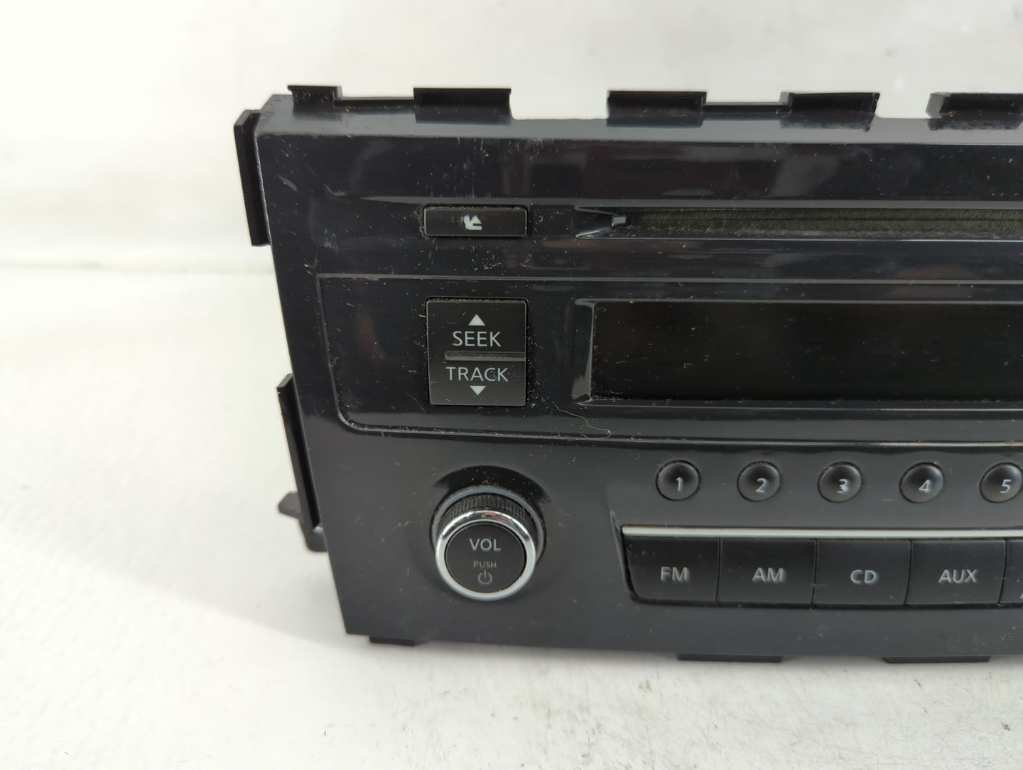 2013-2015 Nissan Altima Radio AM FM Cd Player Receiver Replacement P/N:28185 3TB0G Fits Fits 2013 2014 2015 OEM Used Auto Pa
