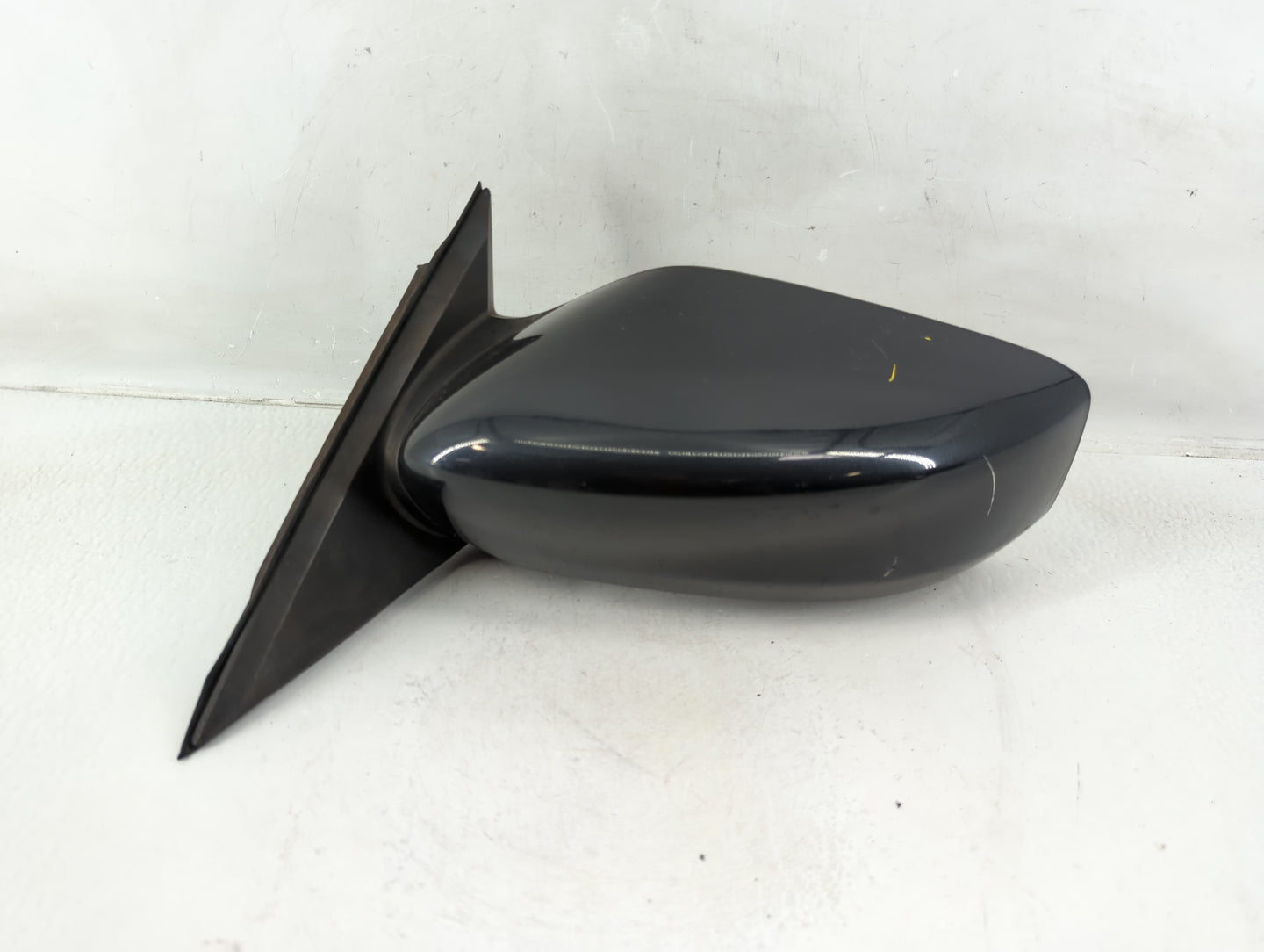 2013-2018 Nissan Altima Driver Side View Mirror - Left Door Mirror OEM Used - Oemusedautoparts1.com